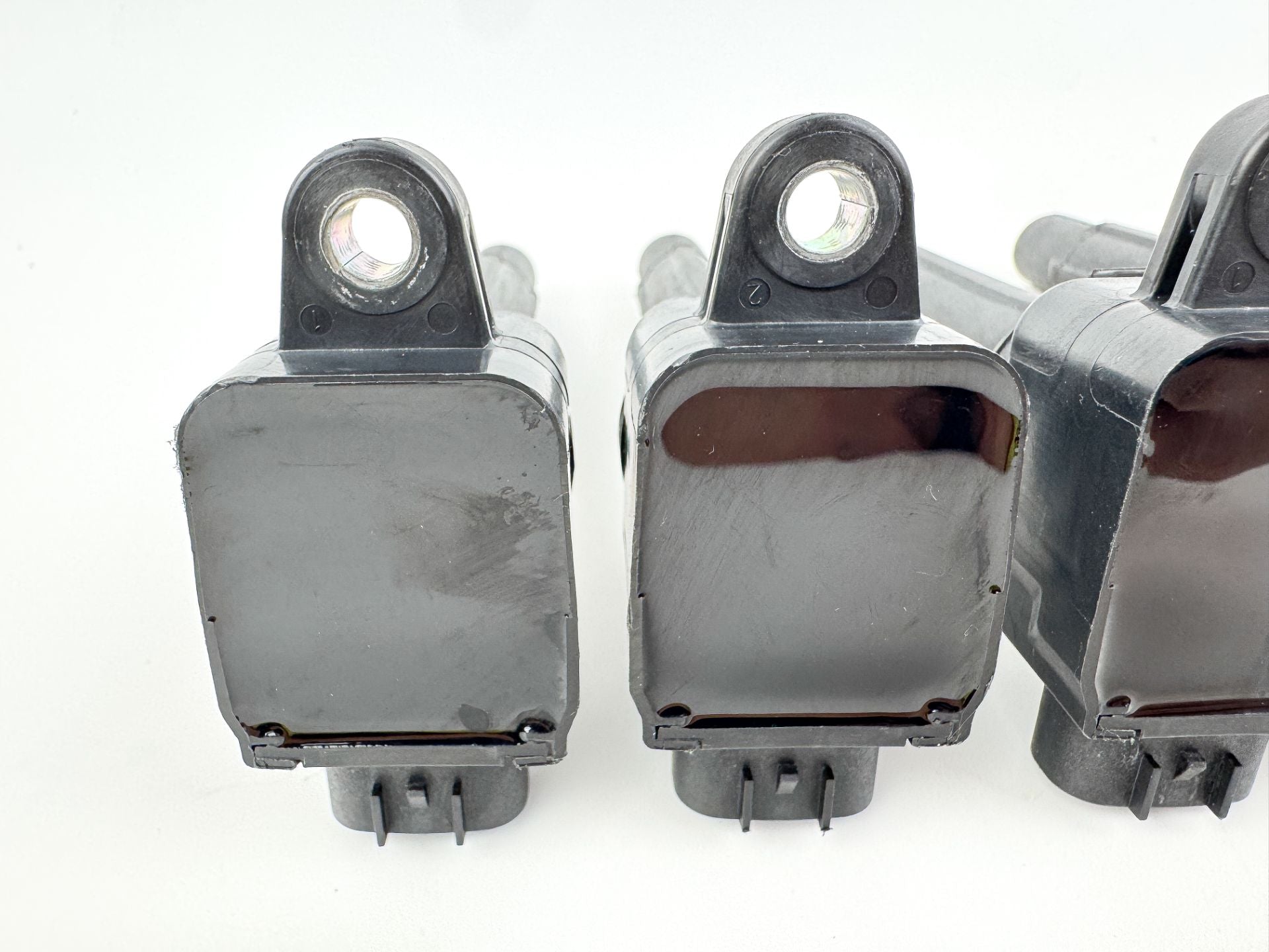 2010 Suzuki 250 HP 4 Stroke Outboard Ignition Coil Set 33410-93J00 OEM