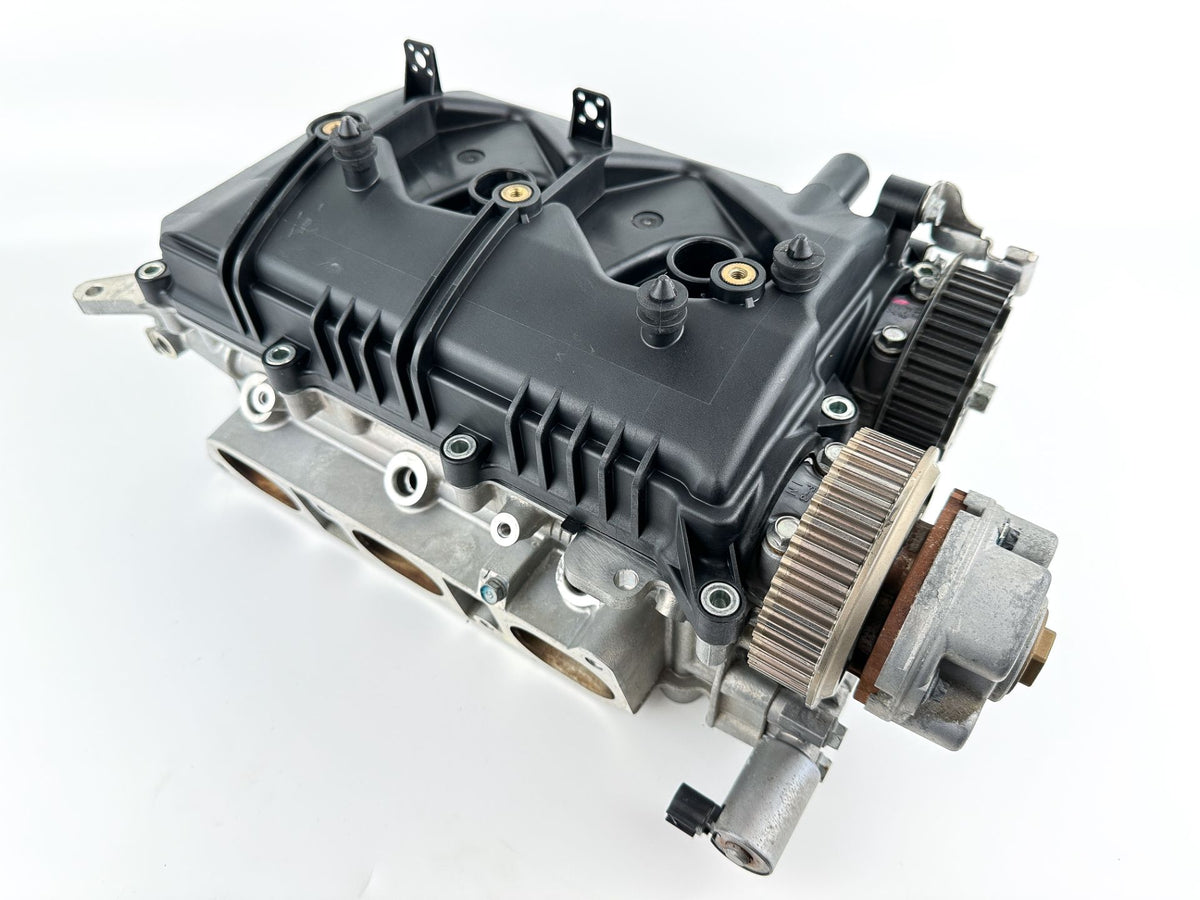 2012 Yamaha 250 HP 4 Stroke Outboard Starboard Cylinder Head 6CB-W009A-00-00 OEM