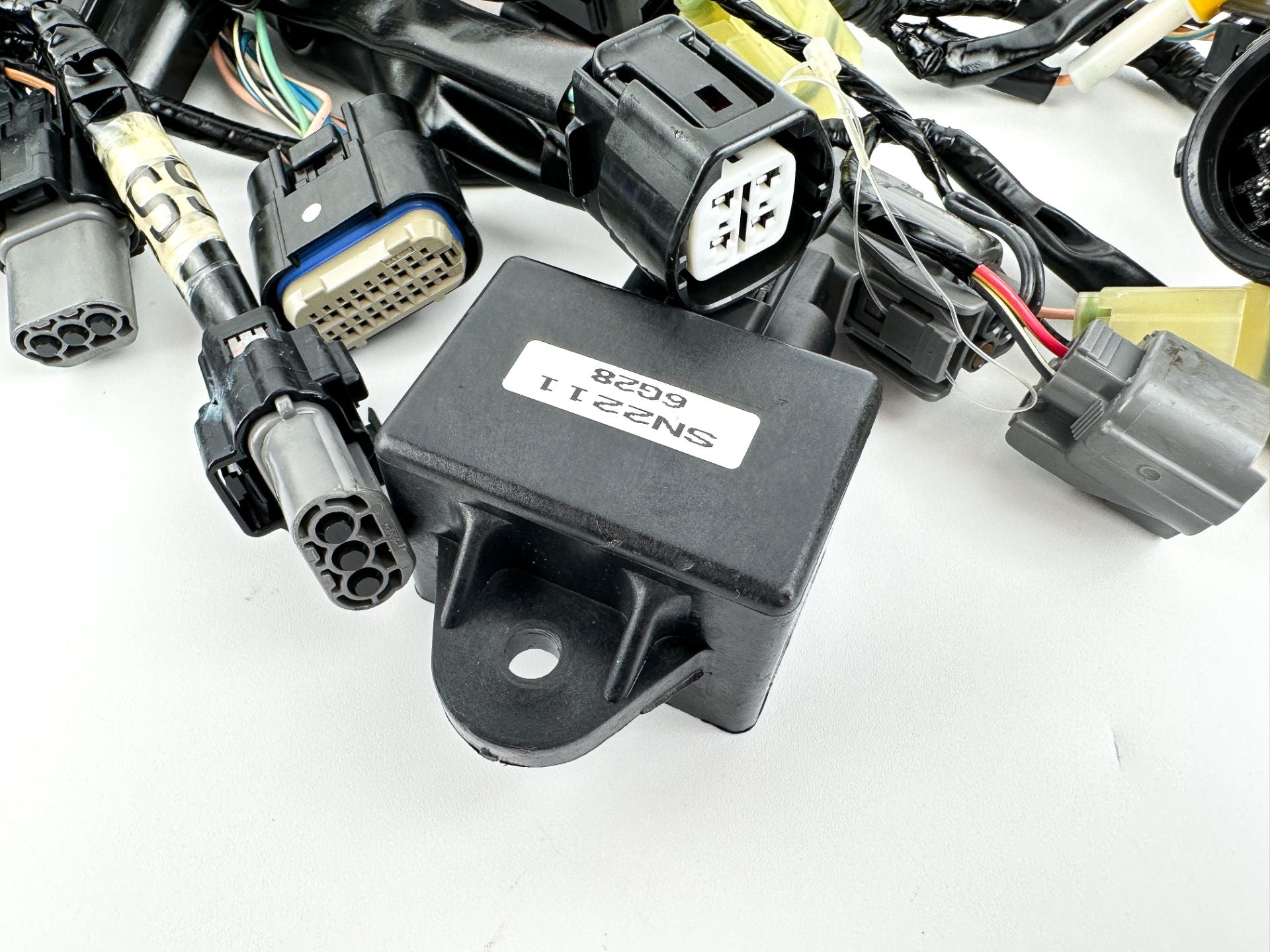 2016 Yamaha 115 HP 4 Stroke Outboard Engine Wire Harness 6EK-82590-00-00 OEM