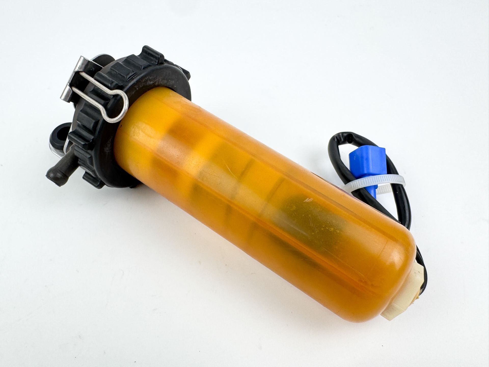 2004 Yamaha 250 HP 2 Stroke Outboard Fuel Filter Assembly 68F-24560-00-00
