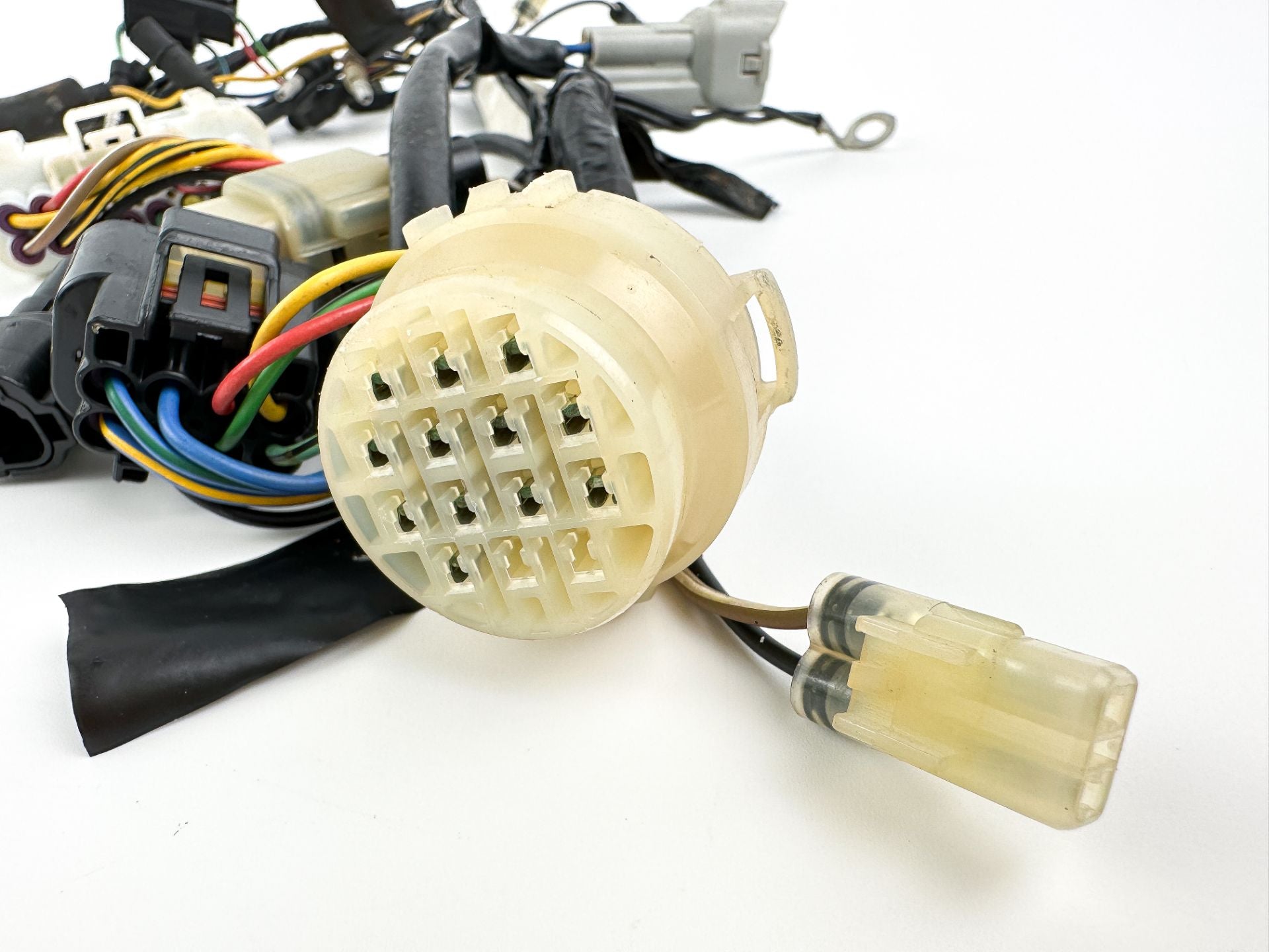 2004 Honda 40 HP 4 Stroke Outboard Engine Wire Harness 32520-ZW4-H10 OEM