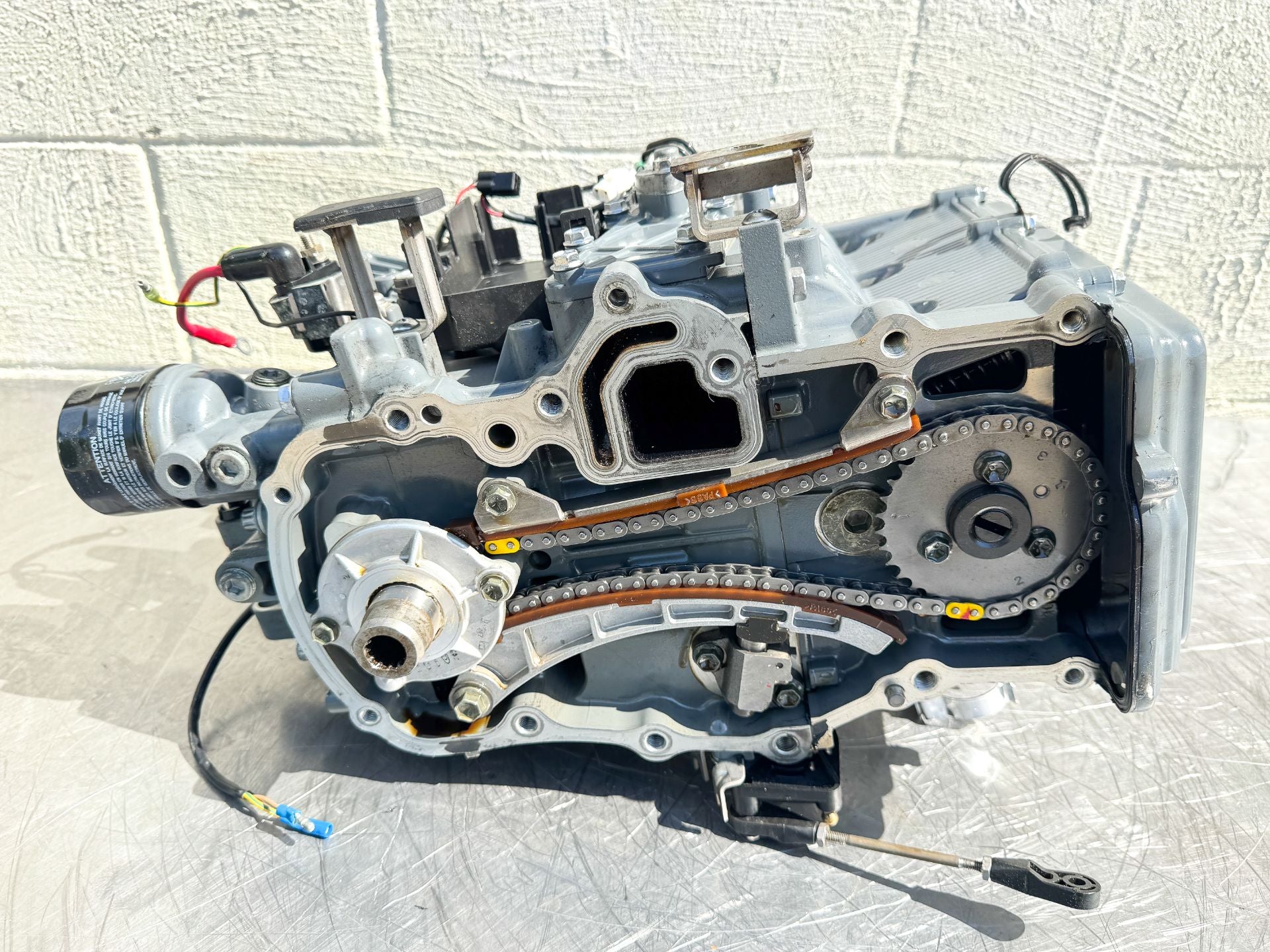 2006 Suzuki 25 HP 4 Stroke Outboard Powerhead OEM