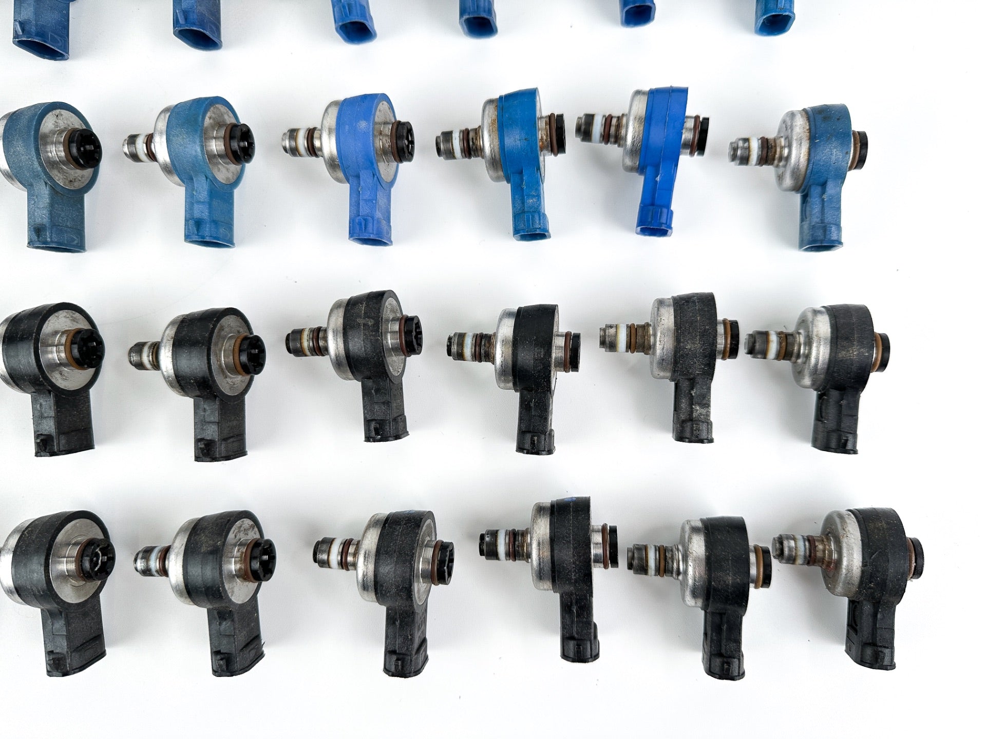 Lot of 60 Mercury Optimax Air Injectors OEM Used Untested Core Rebuild Parts