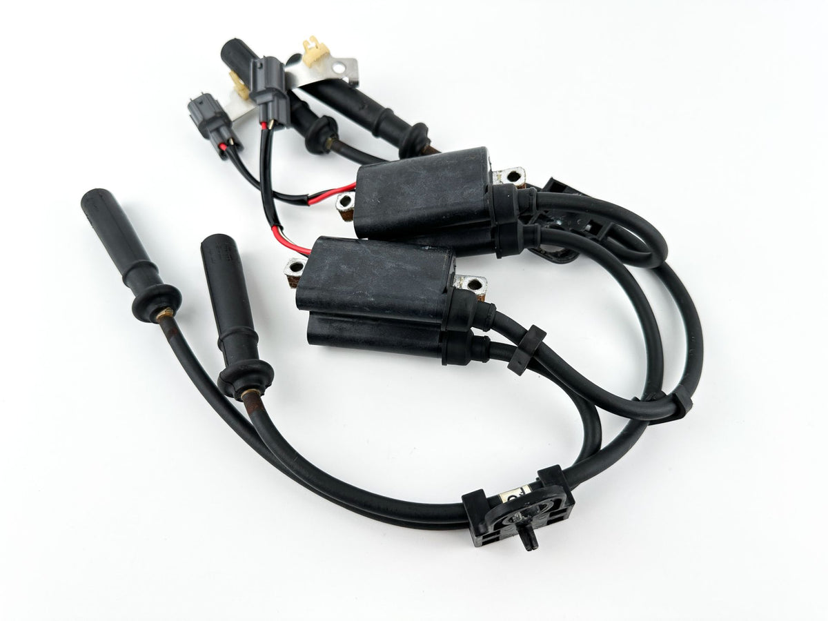 2002 Yamaha 115 HP 4 Stroke Outboard Ignition Coil Set 68V-82310-00-00 OEM