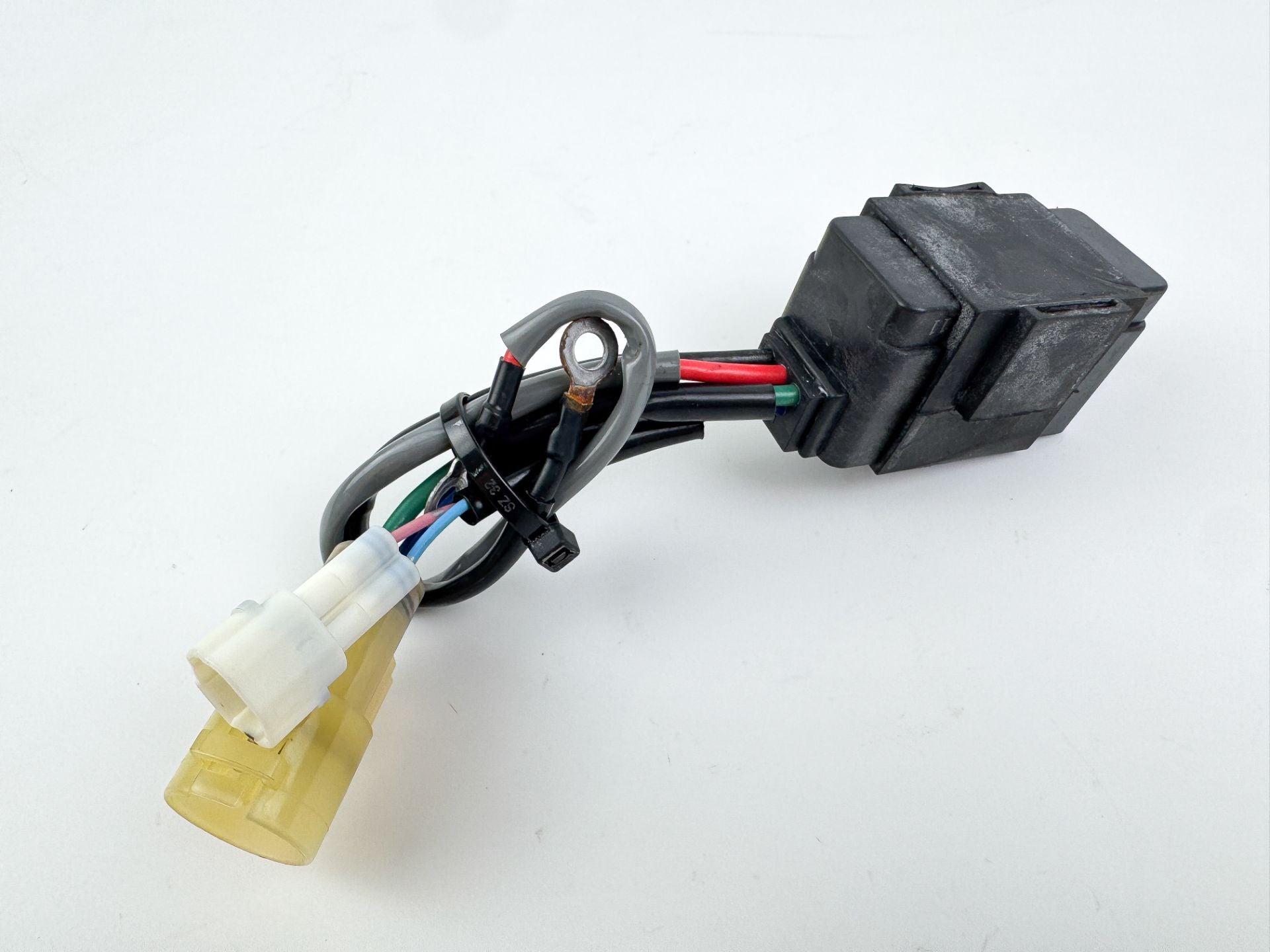 2011 Suzuki 115 HP 4 Stroke Outboard Trim Tilt Relay 38410-93J12 OEM
