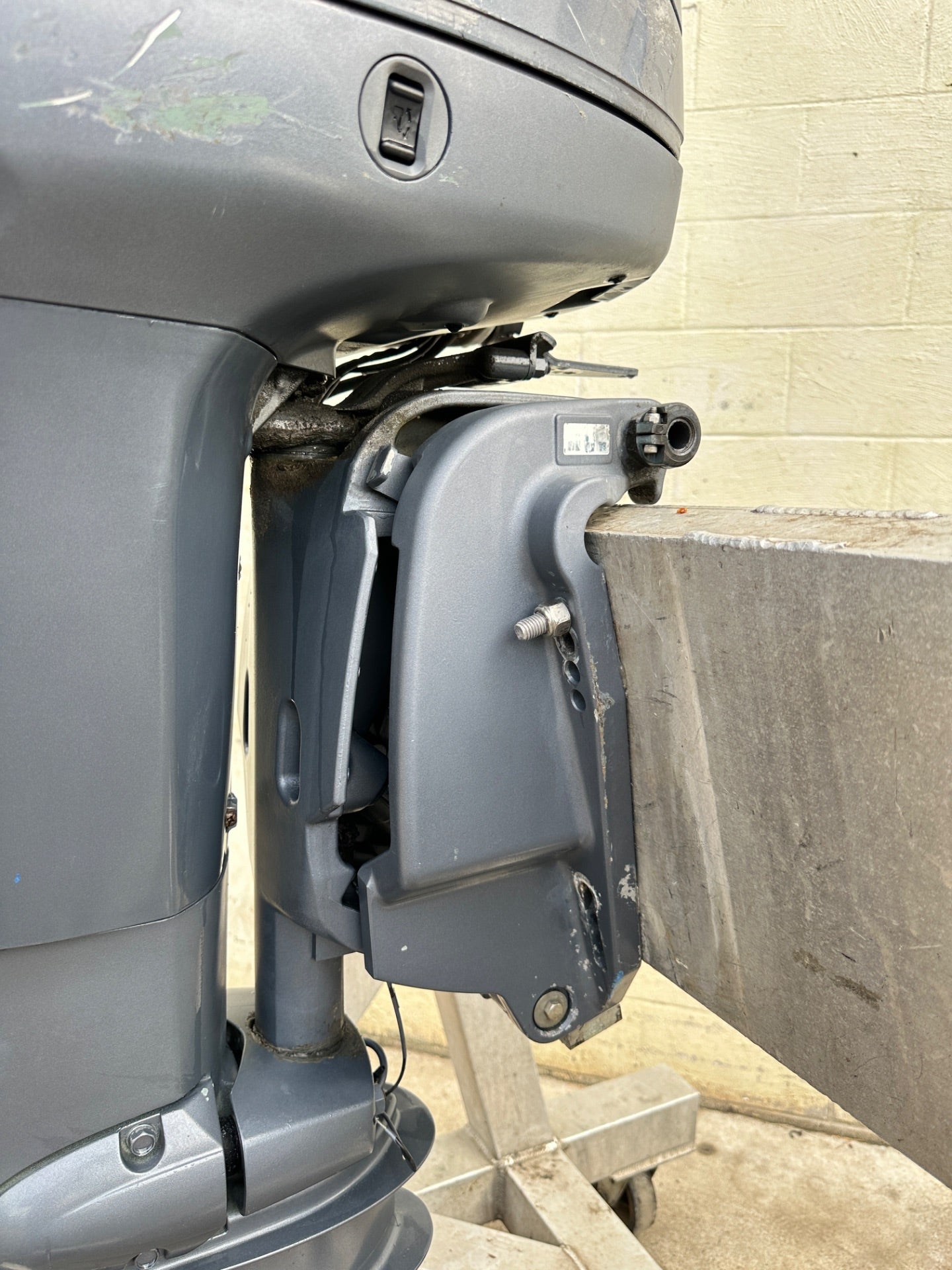 2003 Yamaha F115 115 HP 4 Stroke Outboard Engine W/ 25" Shaft 264 Hours