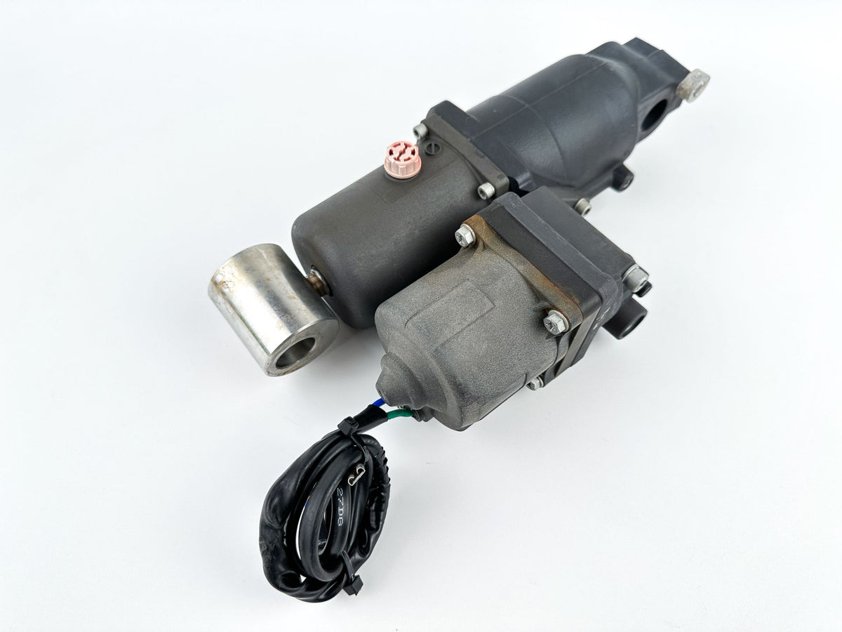 Johnson Suzuki DF 70 90 115 HP Outboard Power Tilt Trim Unit Assembly
