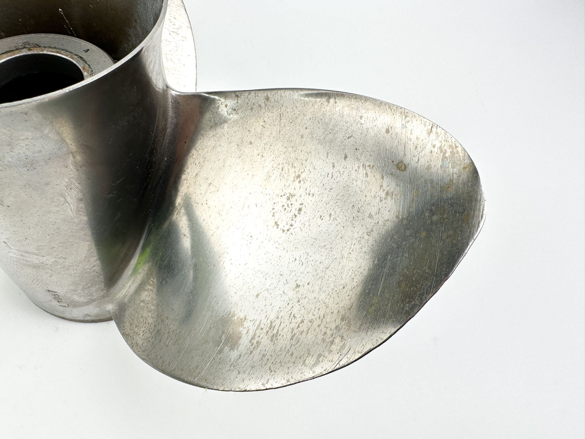 Mercury Marine Vengeance 13 x 18 P Stainless Steel Propeller 48-16988 RH