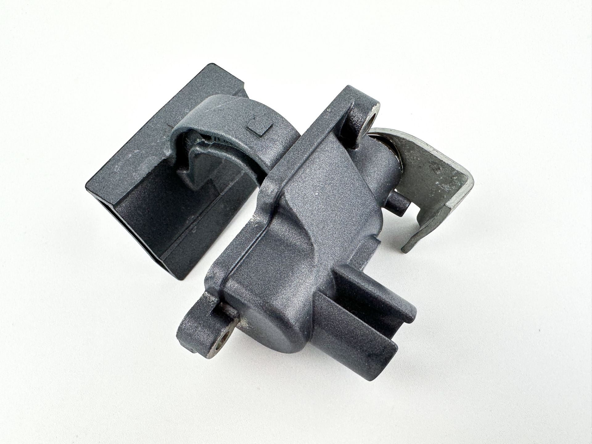 2009 Yamaha 225 HP 2 Stroke Outboard Latch Handle Set 60V-42817-00-8D OEM