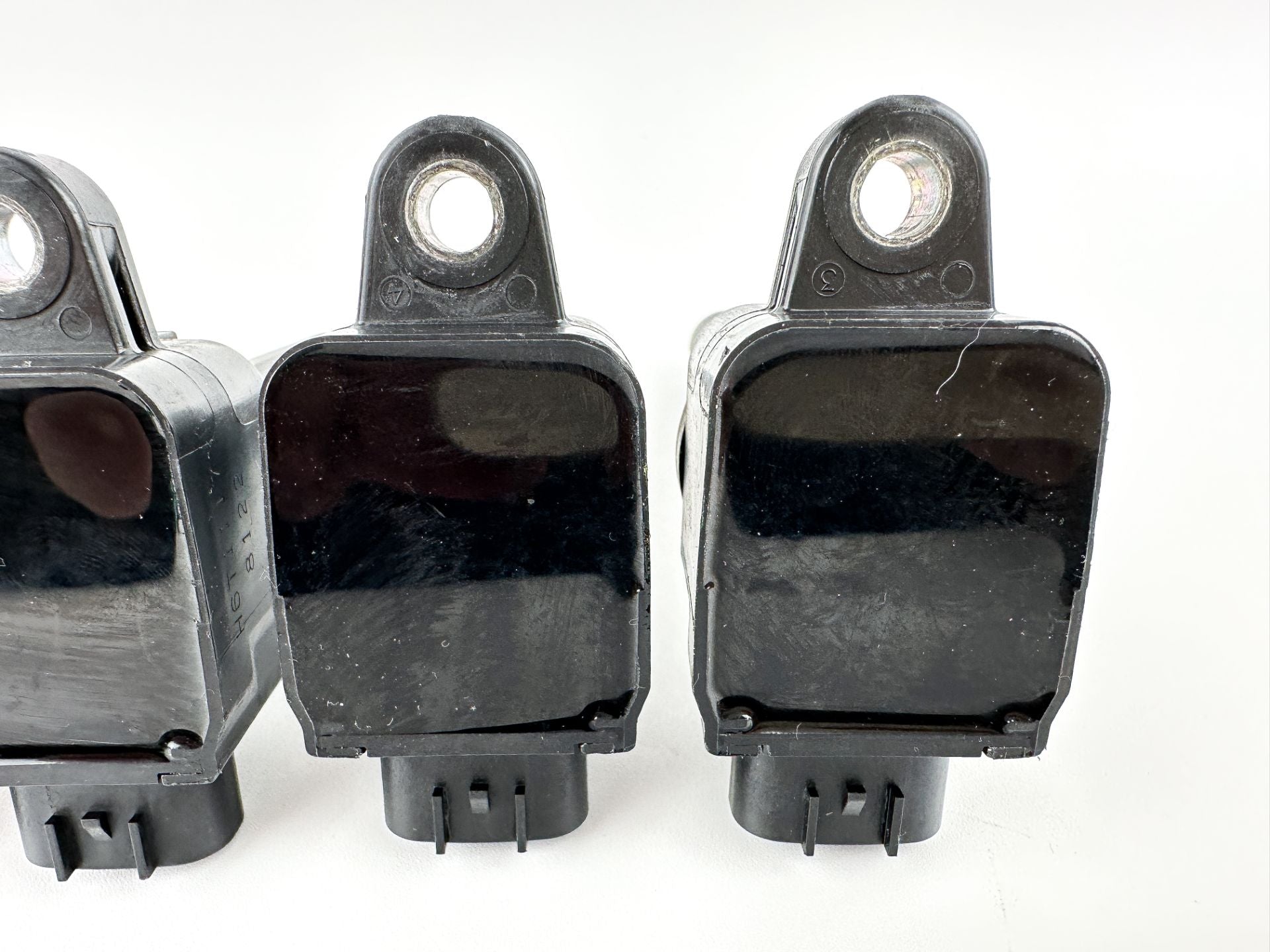 2018 Suzuki 200 HP 4 Stroke Outboard Ignition Coil Set 33410-99L00 OEM