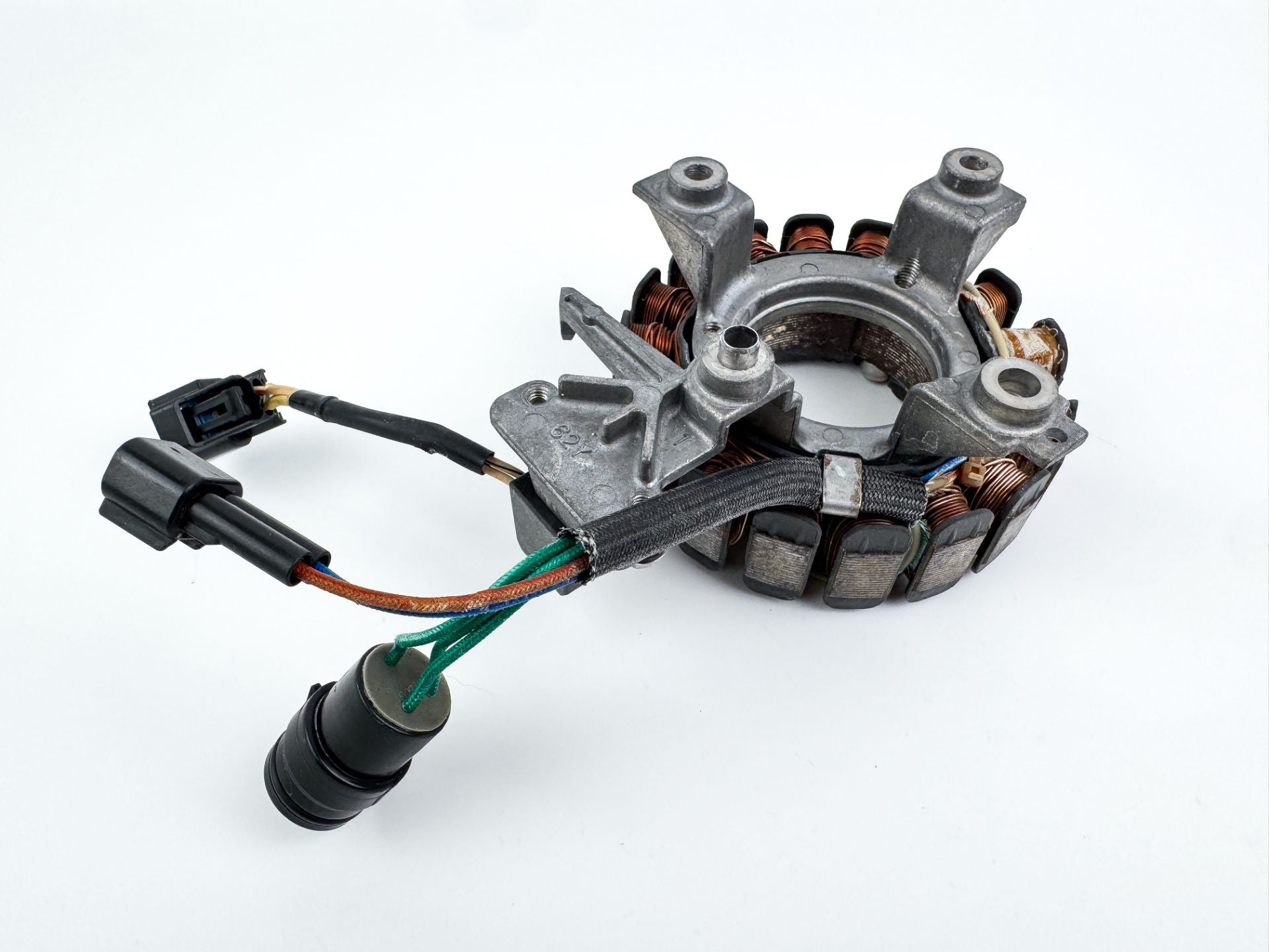 2003 Mercury 50 HP 4 Stroke Outboard Coil Pulser Base Stator Assembly 8250891 OEM