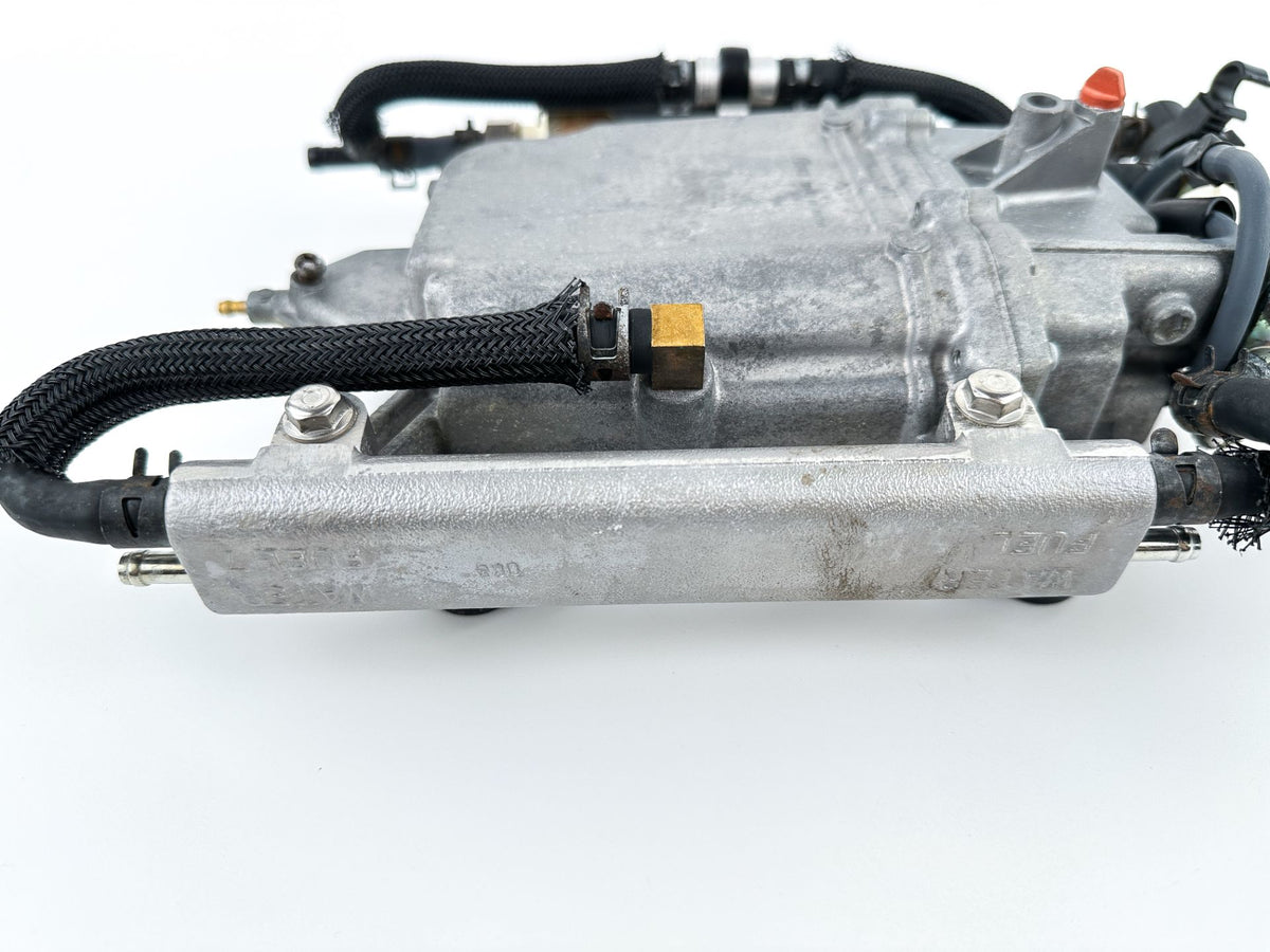 2009 Yamaha 250 HP 4 Stroke Outboard VST Float Chamber Assembly 6P2-14180-04-00 OEM