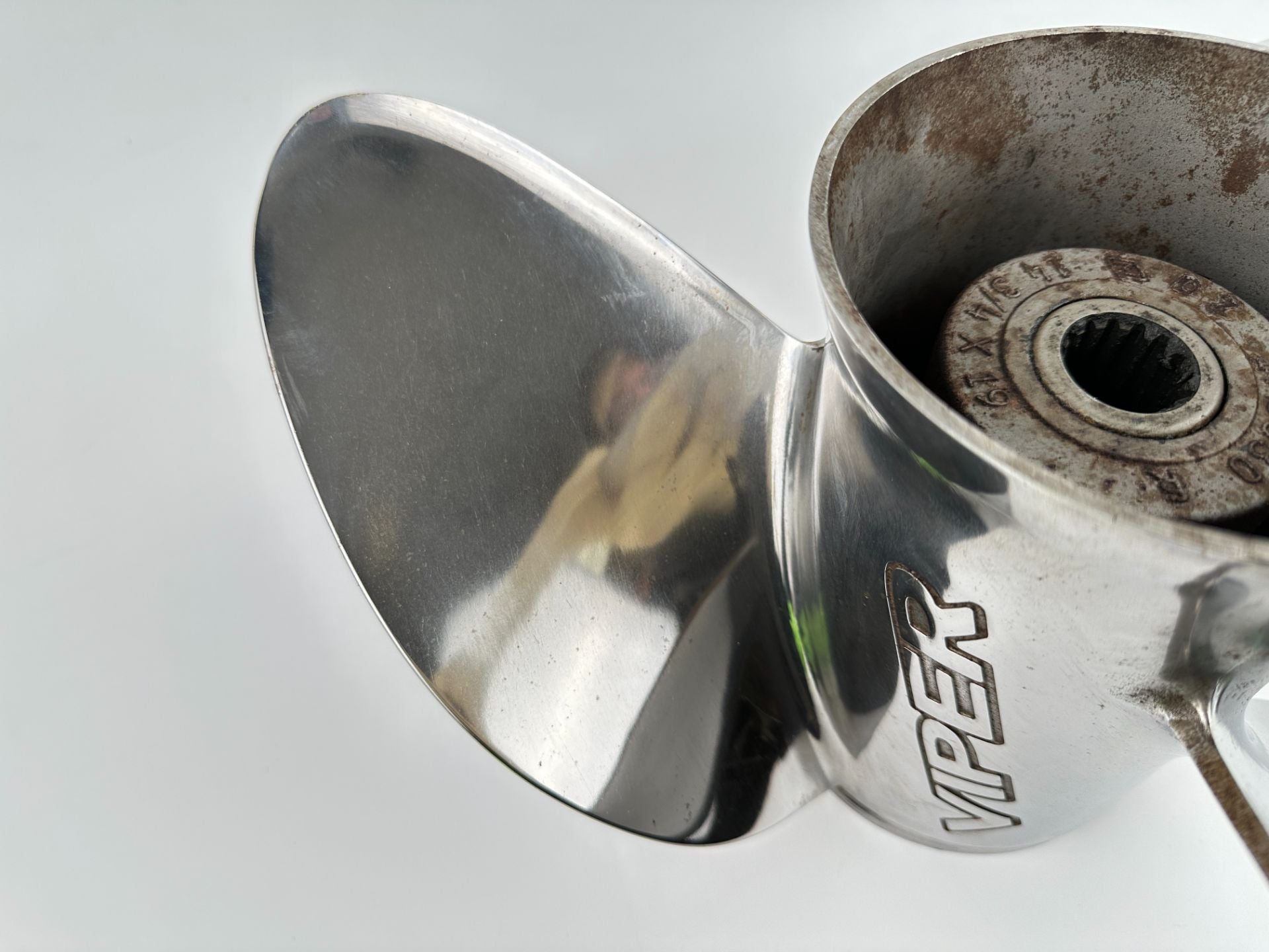 Evinrude Johnson Stainless Steel Propeller Viper 14 3/4 x 19P LH Counter 176630
