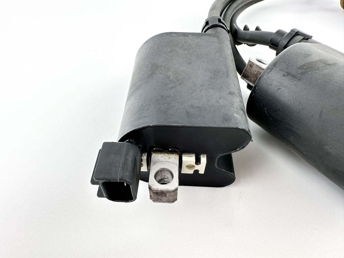2011 Suzuki 140 HP 4 Stroke Outboard Ignition Coil Set 33410-90J00 OEM