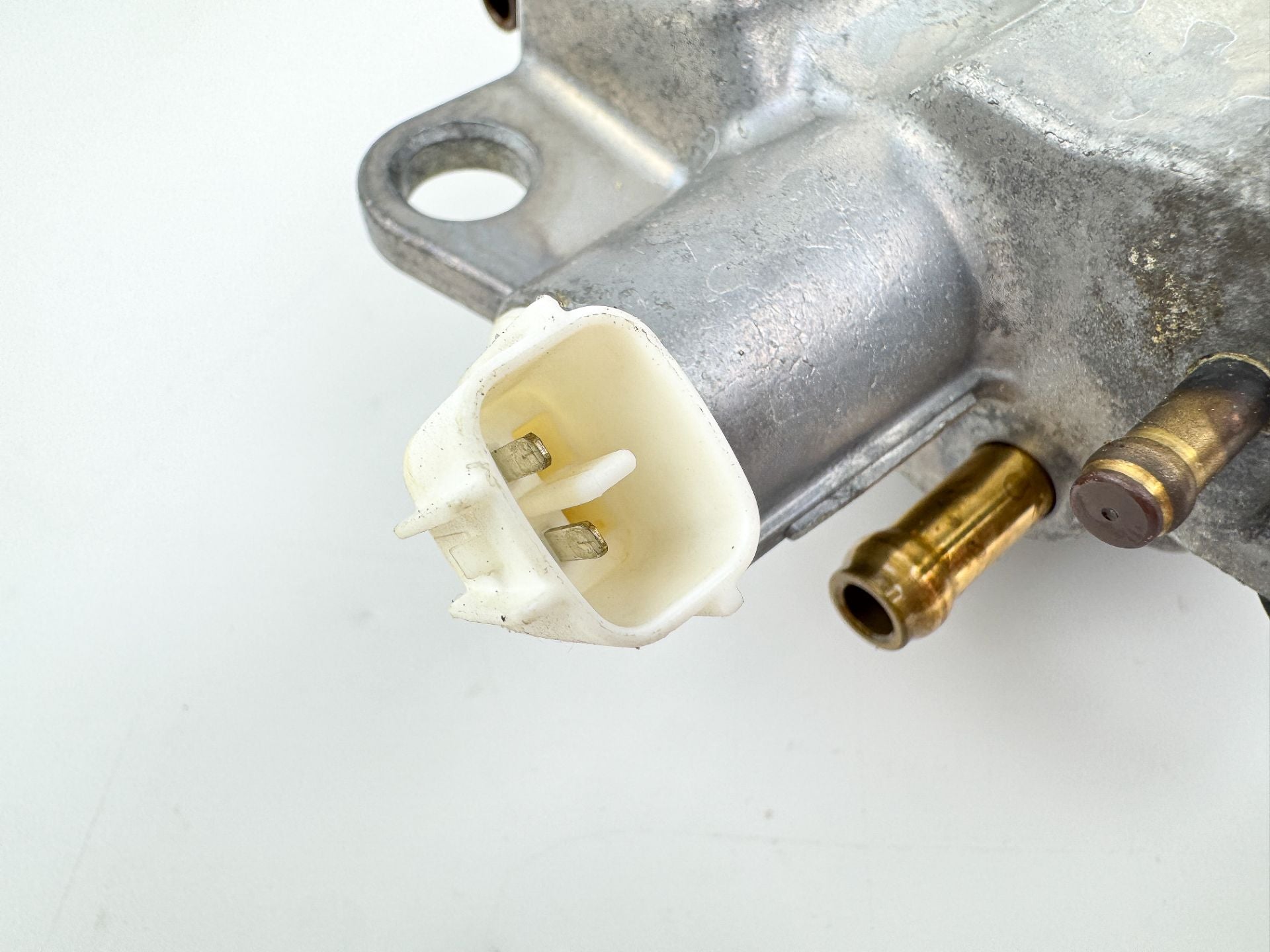 2005 Johnson 140 HP 4 Stroke Outboard Vapor Separator Tank VST 15600-90J01 OEM