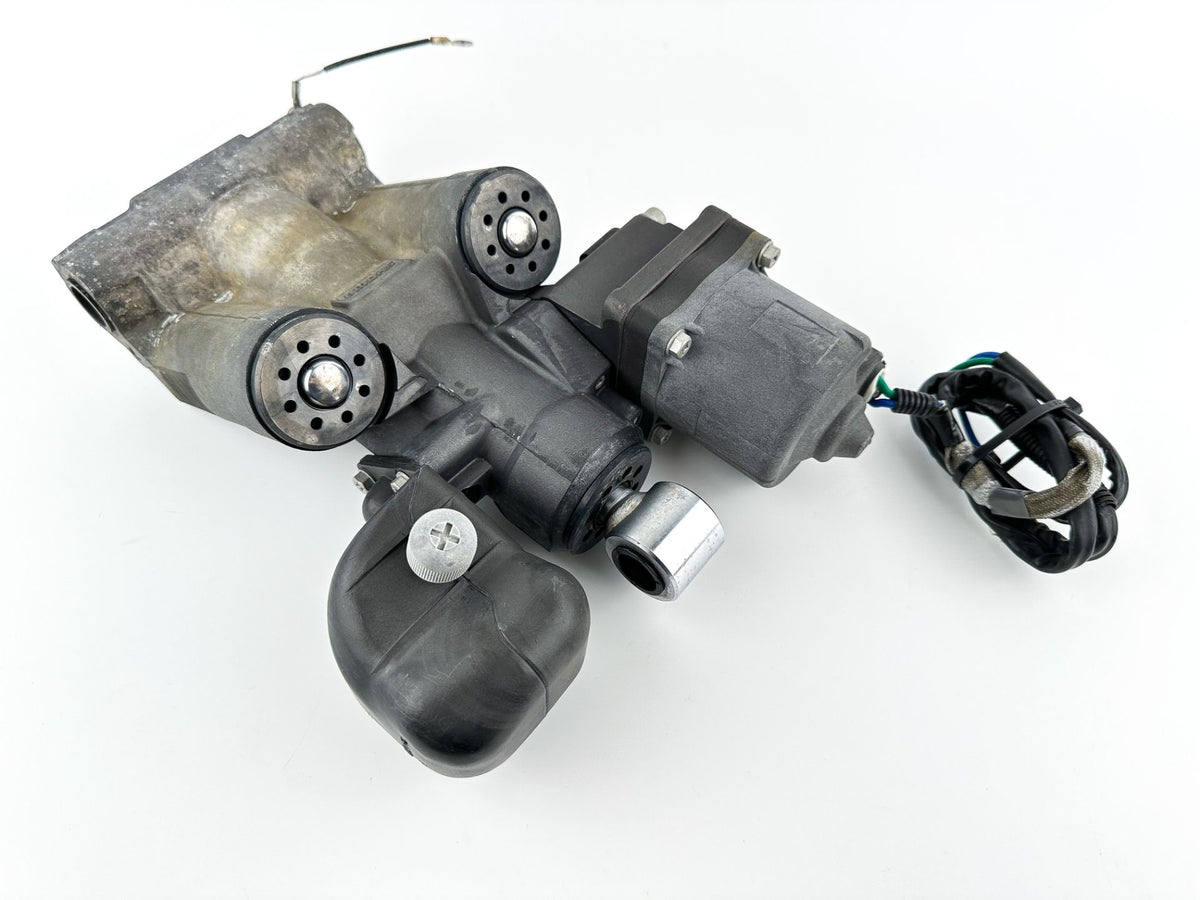 2002 + Honda 90 115 130 135 150 200 225 HP Outboard Power Trim Tilt Unit