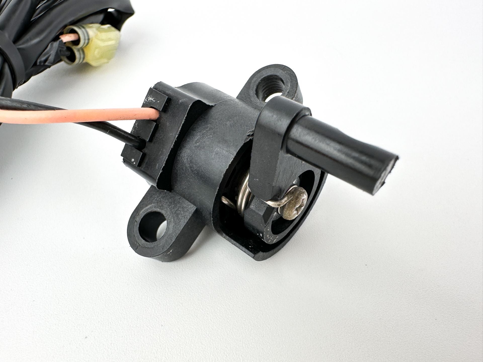 Yamaha Outboard 4 Stroke Trim Sender Sending Unit Sensor 67H-83672-01-00