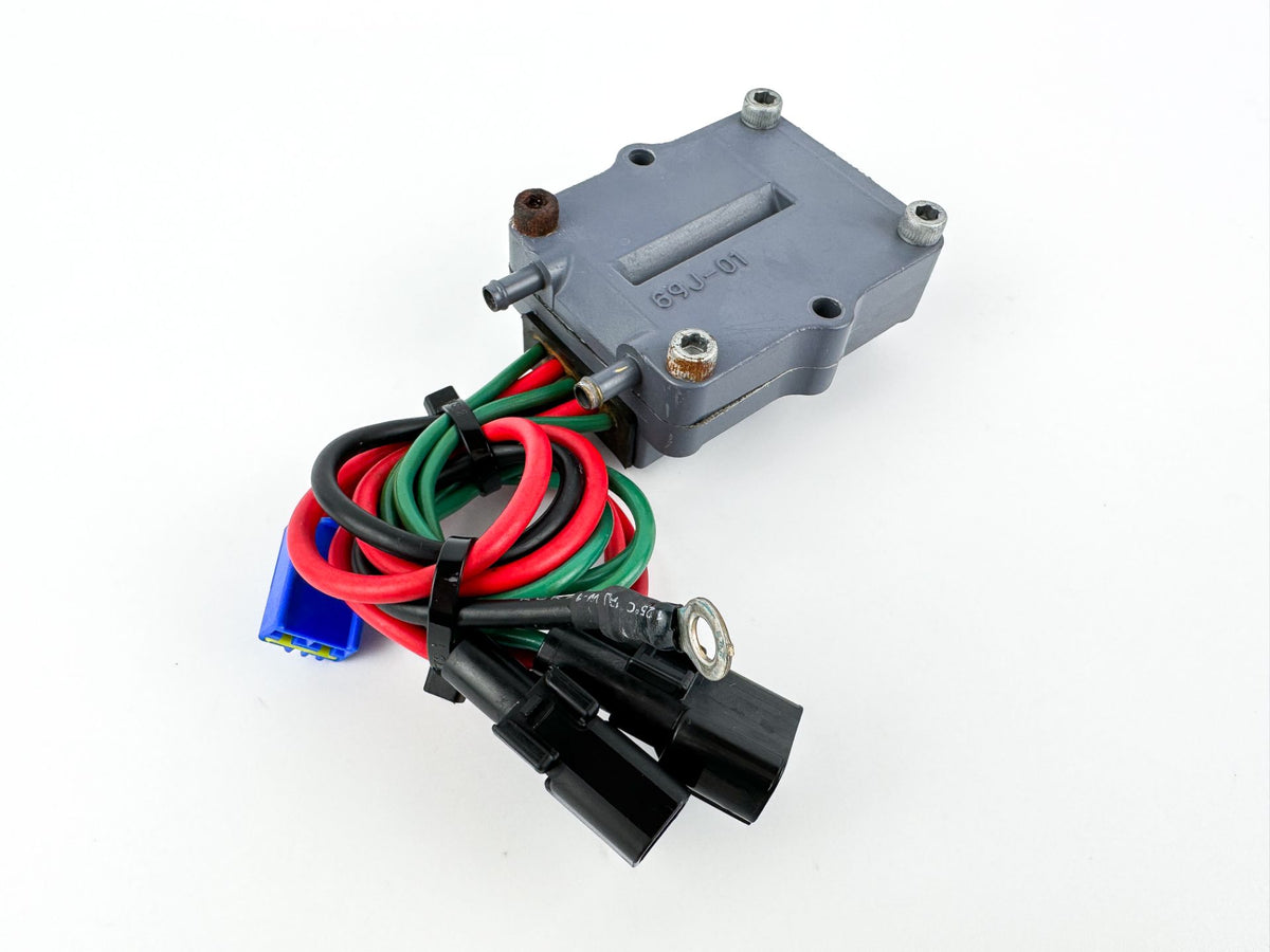 2002 Yamaha 200 HP 2 Stroke Outboard Rectifier & Regulator 68F-81960-00-00 OEM