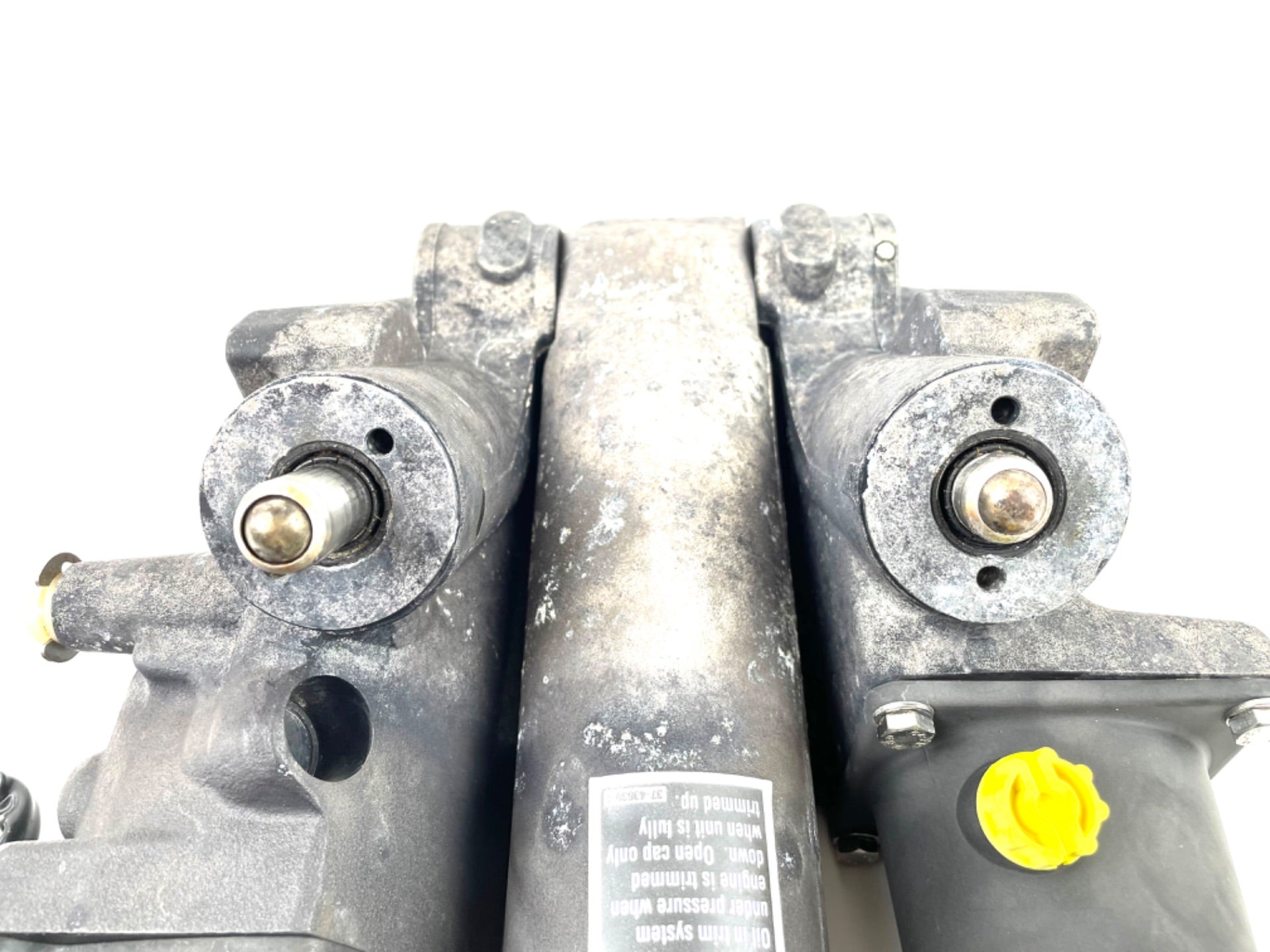 2001 Mercury 200 HP 2 Stroke Power Trim Tilt Unit 8M0168222 OEM Outboard