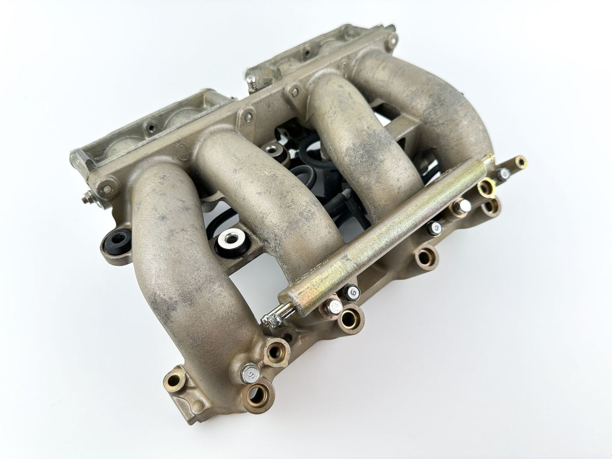 2002 Yamaha 115 HP 4 Stroke Outboard Intake Manifold & Throttle Body 68V-13751-01-00 OEM