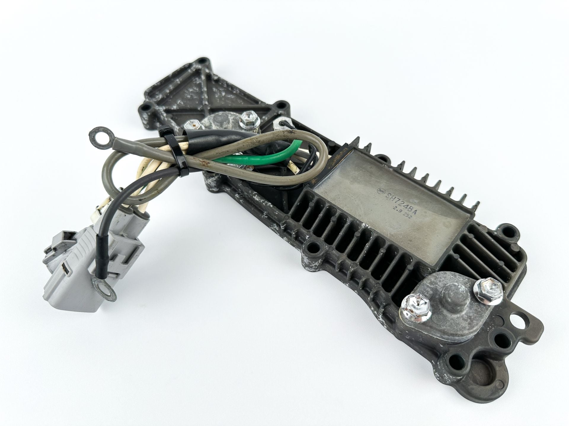 2013 Suzuki 140 HP 4 Stroke Outboard Rectifier & Regulator 32800-92J00 OEM
