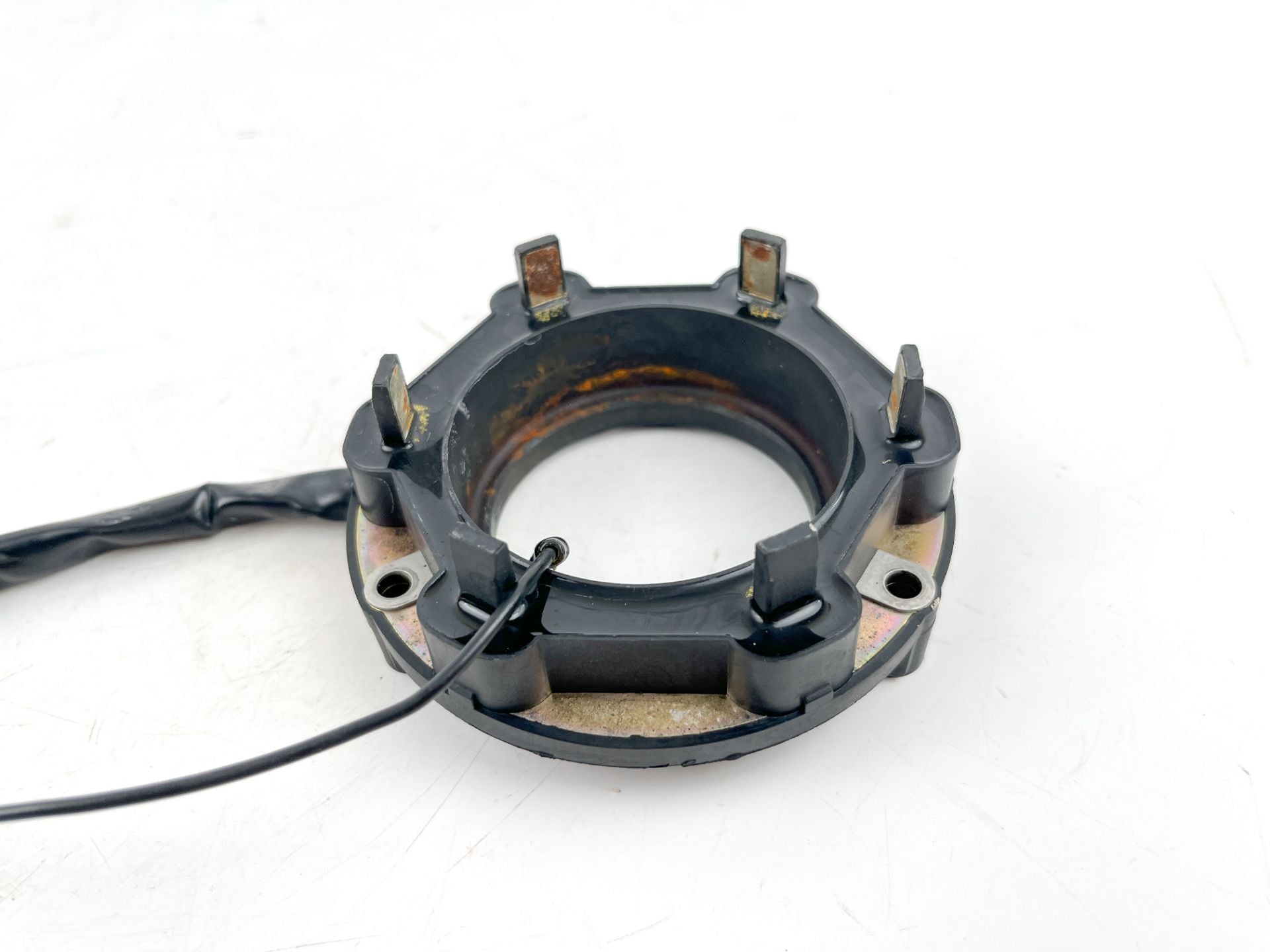 2001 Yamaha 225 HP 2 Stroke Outboard Coil Pulser 61A-85580-01-00 OEM