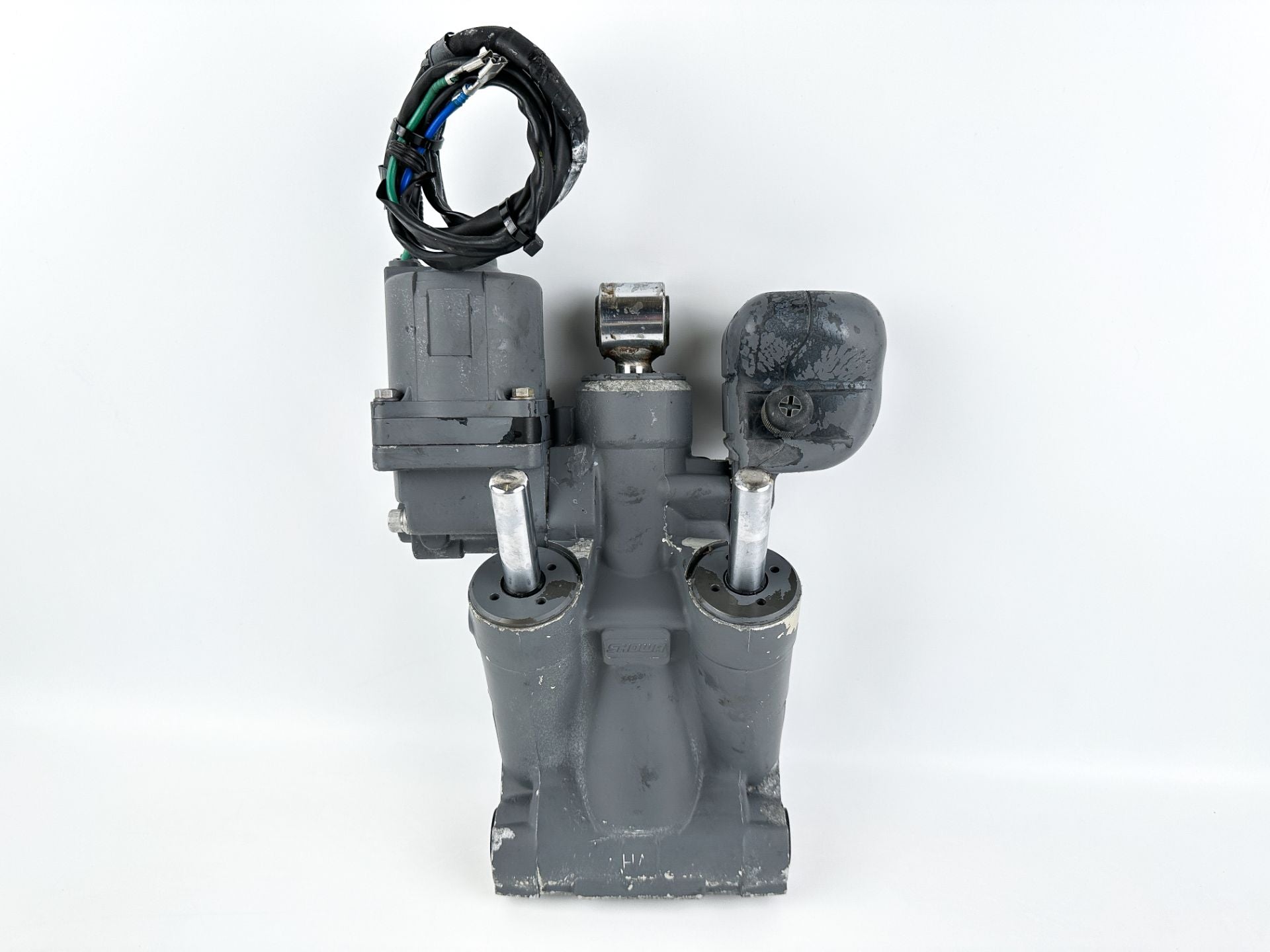 2001 Honda 130 HP 4 Stroke Outboard Power Trim Tilt Unit 56000-ZW1-708 OEM