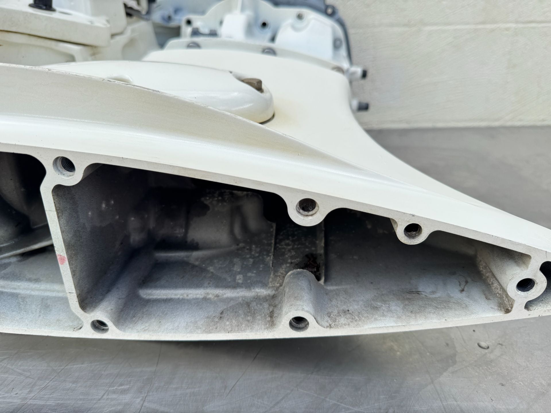 2019 Suzuki 140 HP 4 Stroke Outboard Complete Midsection & Swivel Bracket XL