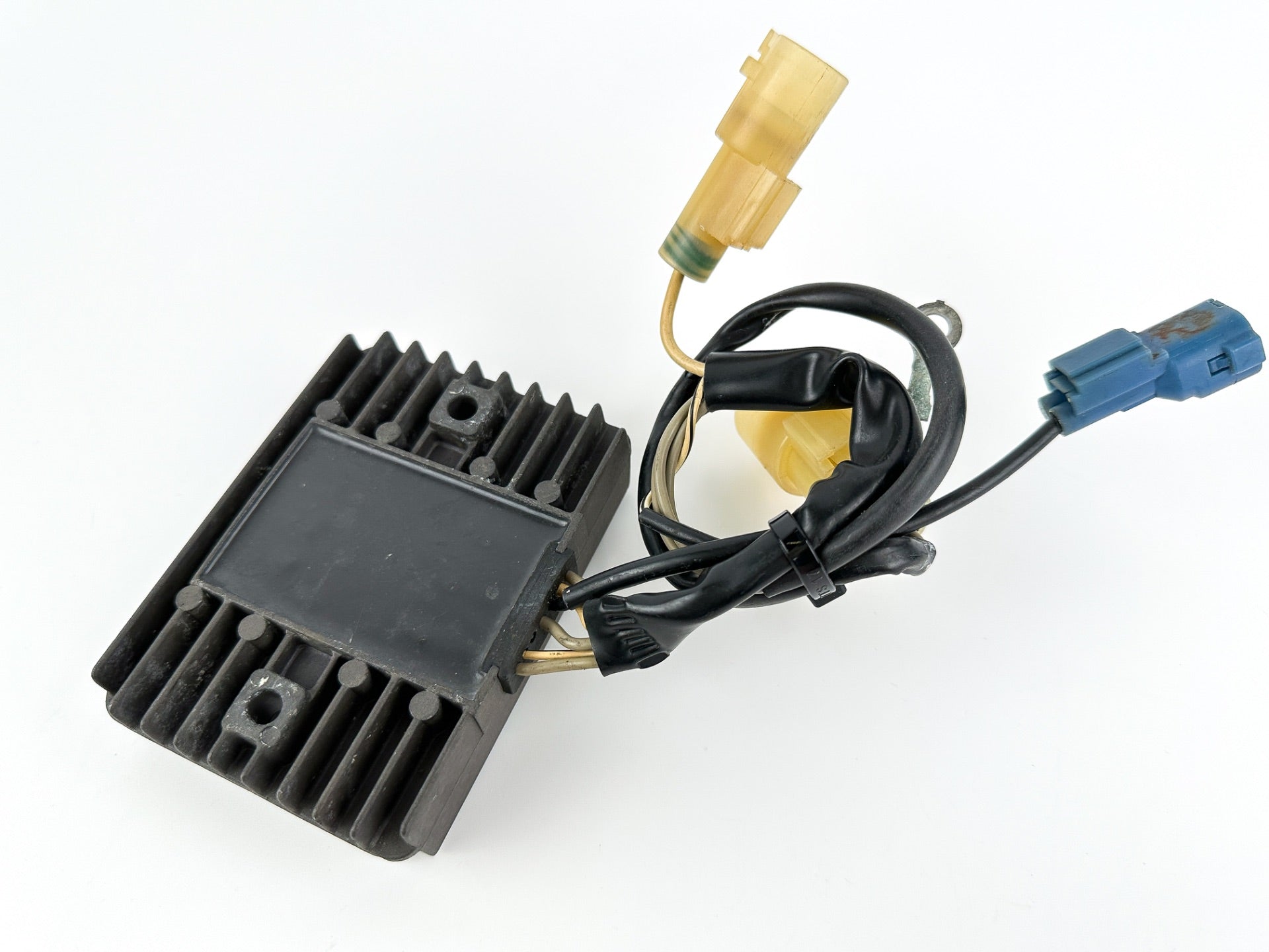 2002 Honda 90 HP 4 Stroke Outboard Rectifier & Regulator 31750-ZW1-003 OEM