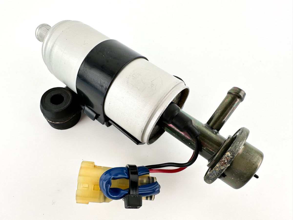 Suzuki 200 225 250 300 350 HP Outboard Low Pressure Lift Fuel Pump 15100-94900 Tested