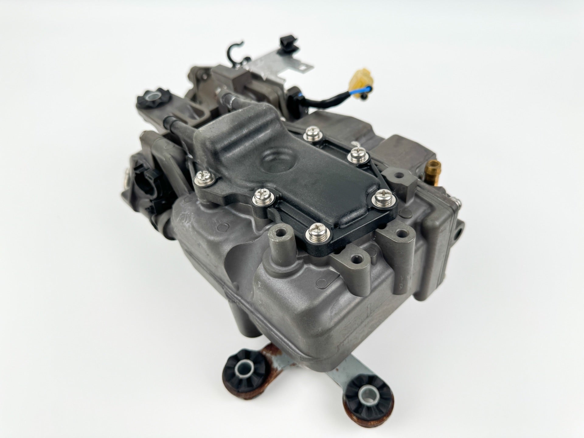 2007 Honda 150 HP 4 Stroke Outboard Vapor Separator Tank VST 16017-ZY6-043 OEM