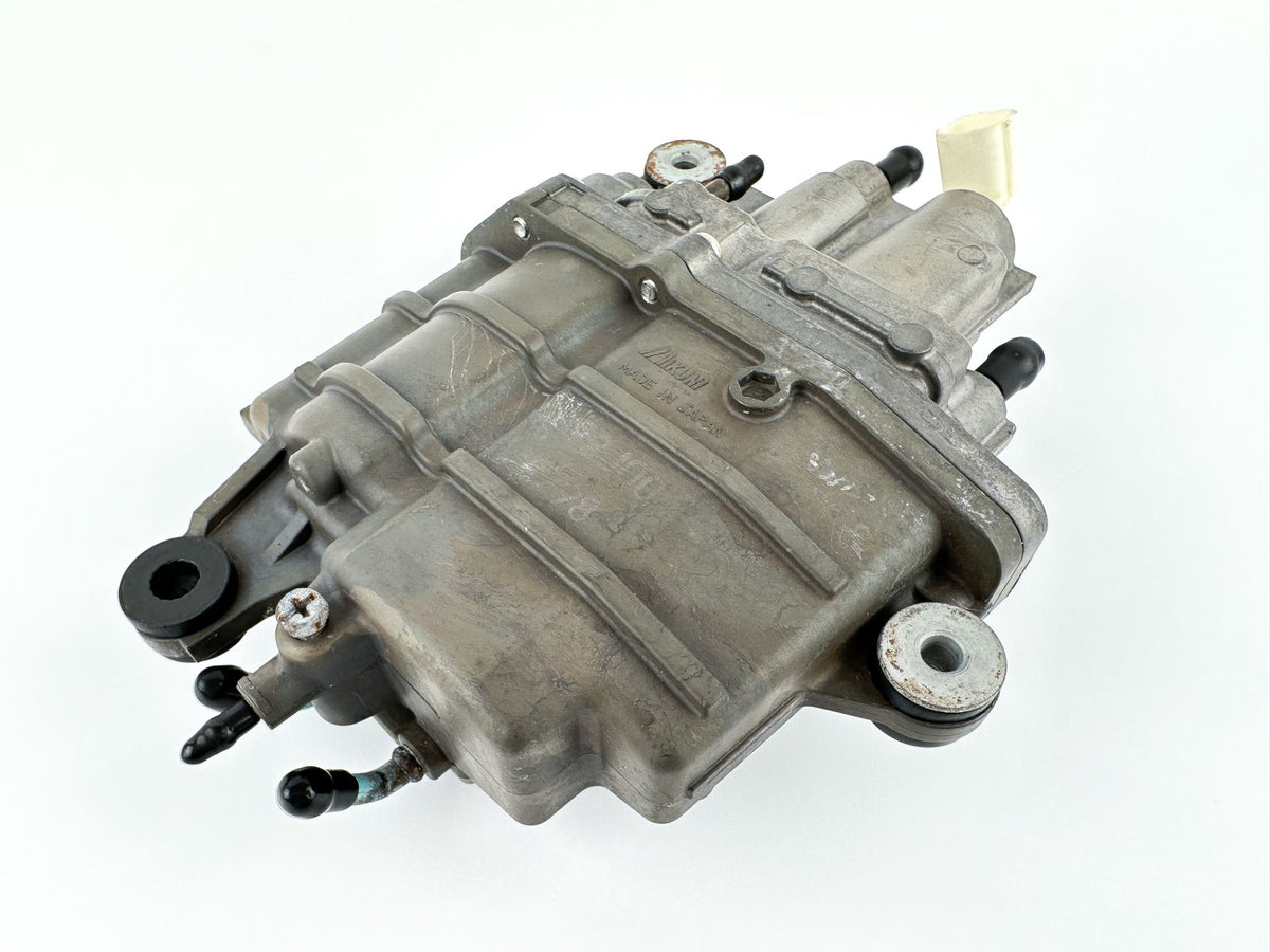 2013 Suzuki 140 HP 4 Stroke Outboard Vapor Separator Tank VST 15600-92J50 OEM