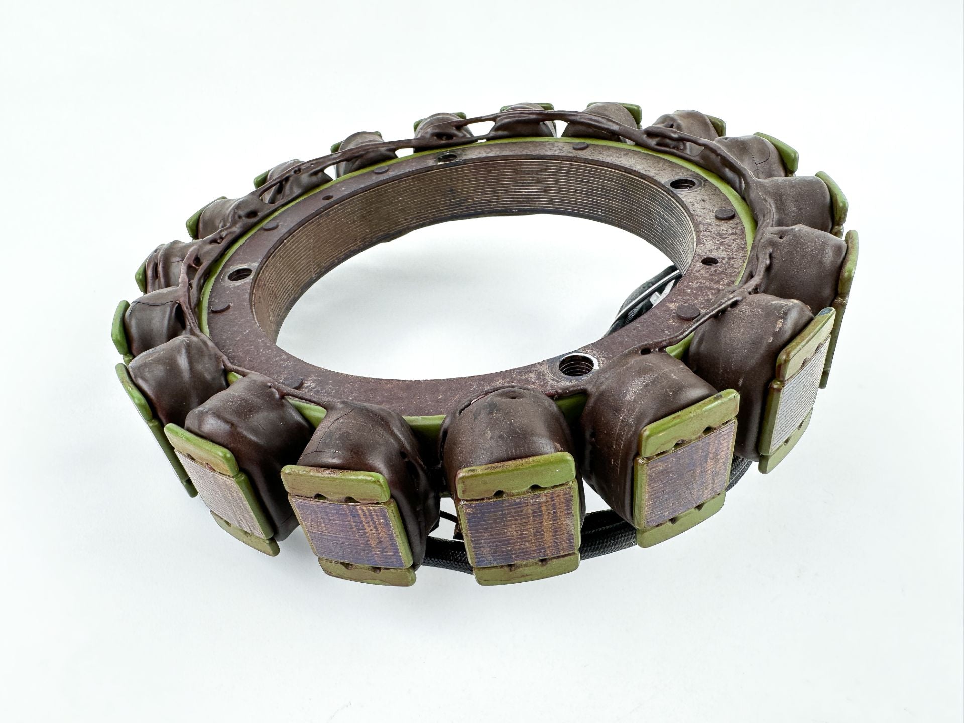 2004 Yamaha 150 HP 4 Stroke Outboard Stator Assembly 63P-81410-00-00 OEM