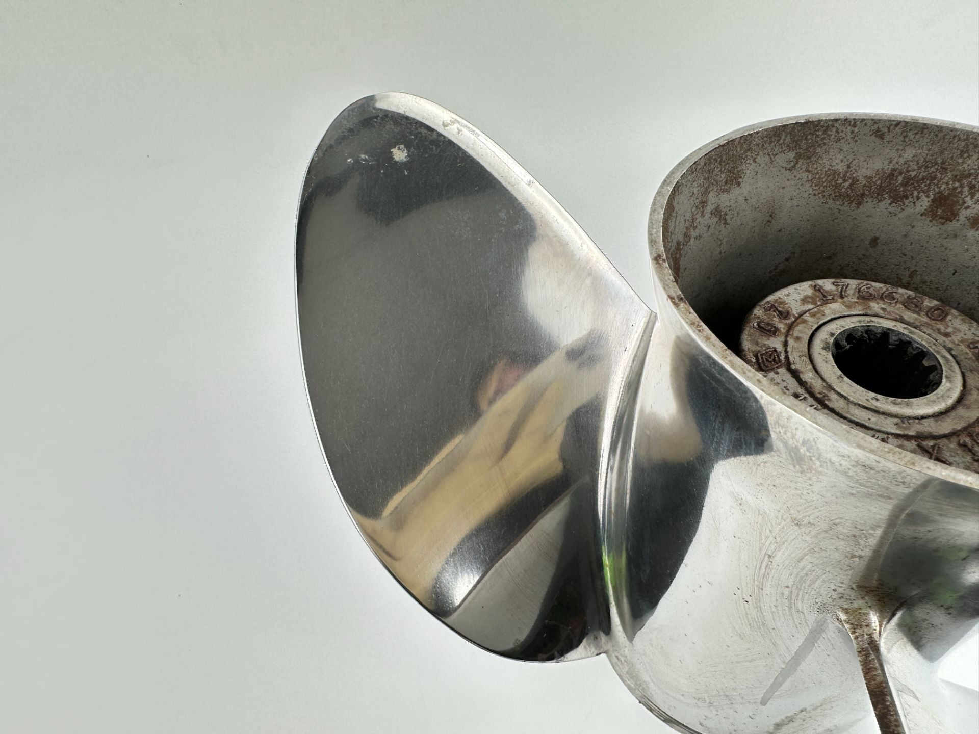 Evinrude Johnson Stainless Steel Propeller Viper 14 3/4 x 19P LH Counter 176630