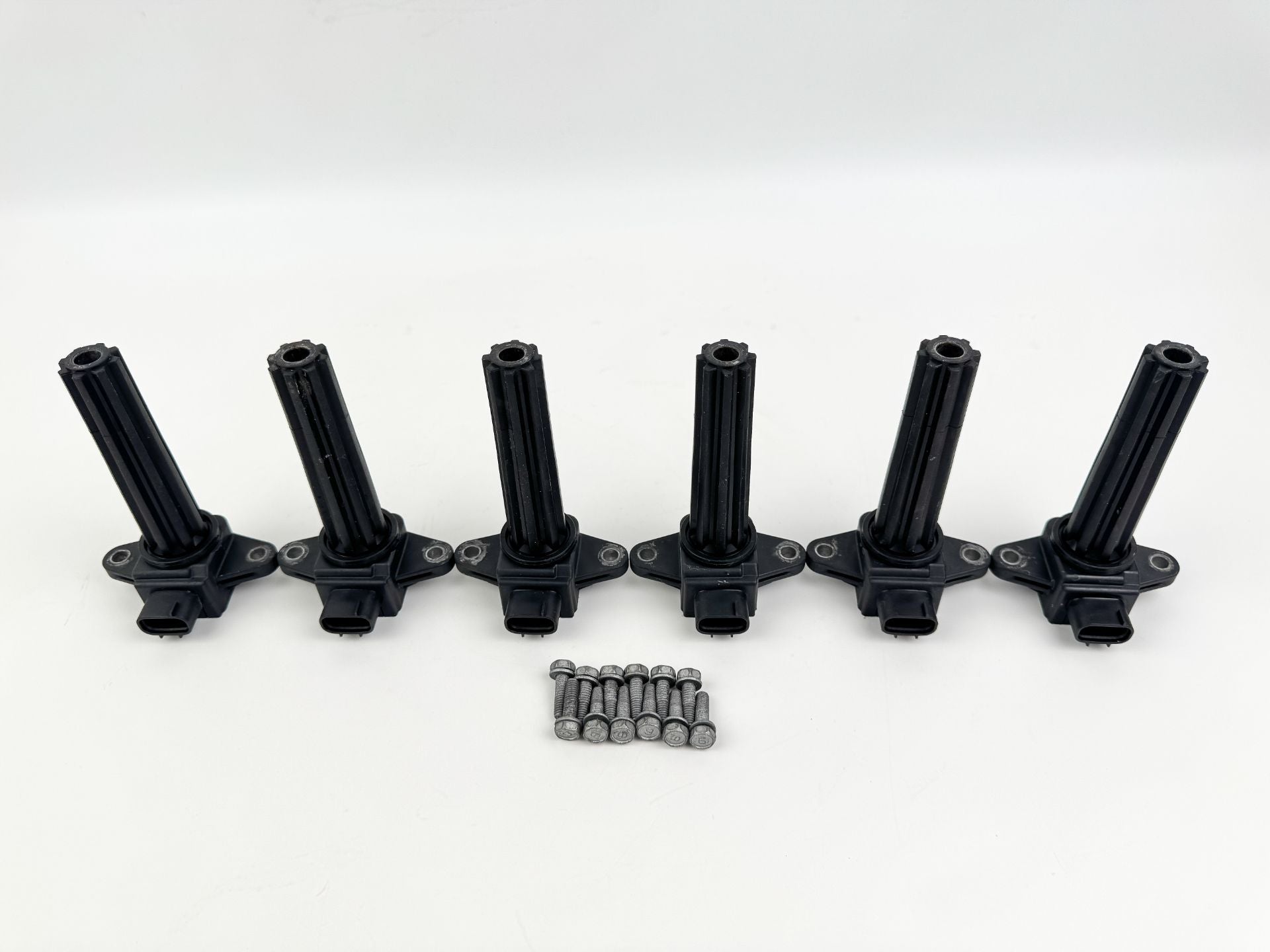 2006 Yamaha 250 HP 4 Stroke Outboard Ignition Coil Set 6P2-82310-00-00 OEM