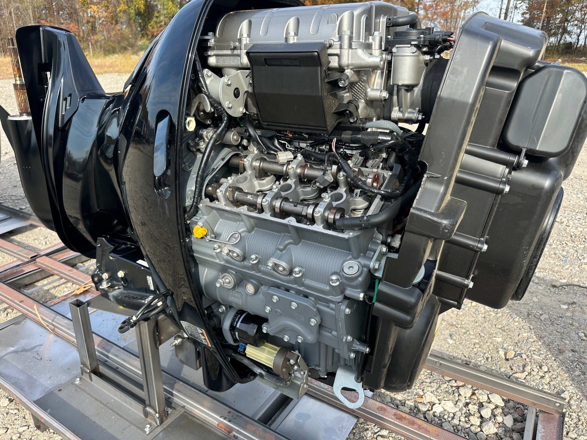 2019 Suzuki DF350 350HP 4 Stroke Outboard Engine Pair / Set 25" Shafts - Need Work