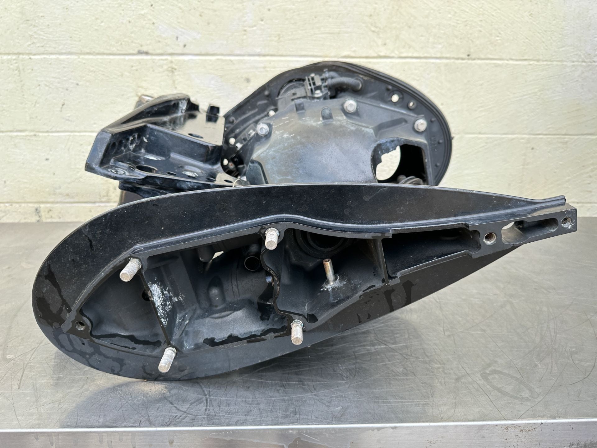 2015 Mercury 90 HP 4 Stroke Outboard Complete Midsection & Swivel Bracket 8M0091527 OEM