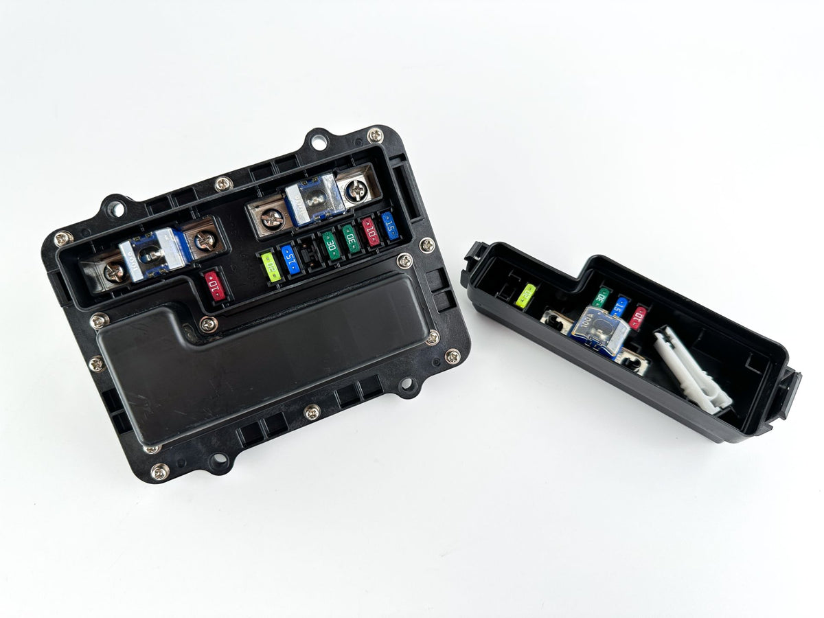 2014 Yamaha 300 HP 4 Stroke Outboard Fuse Box 6CE-82170-00-00 OEM