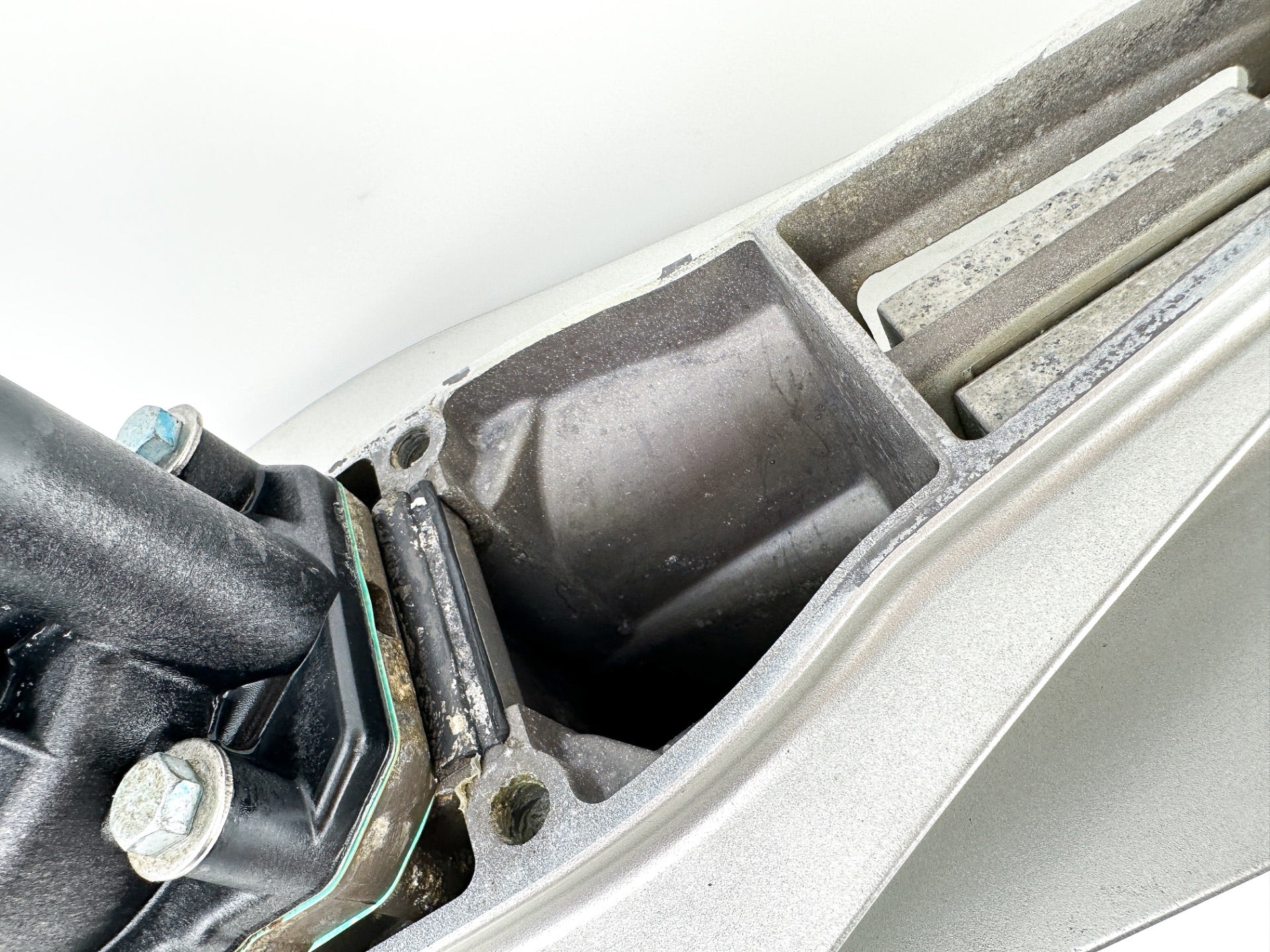 1999+ Honda 115HP 20" Long Lower Unit Gear Case Assembly Standard Rotation