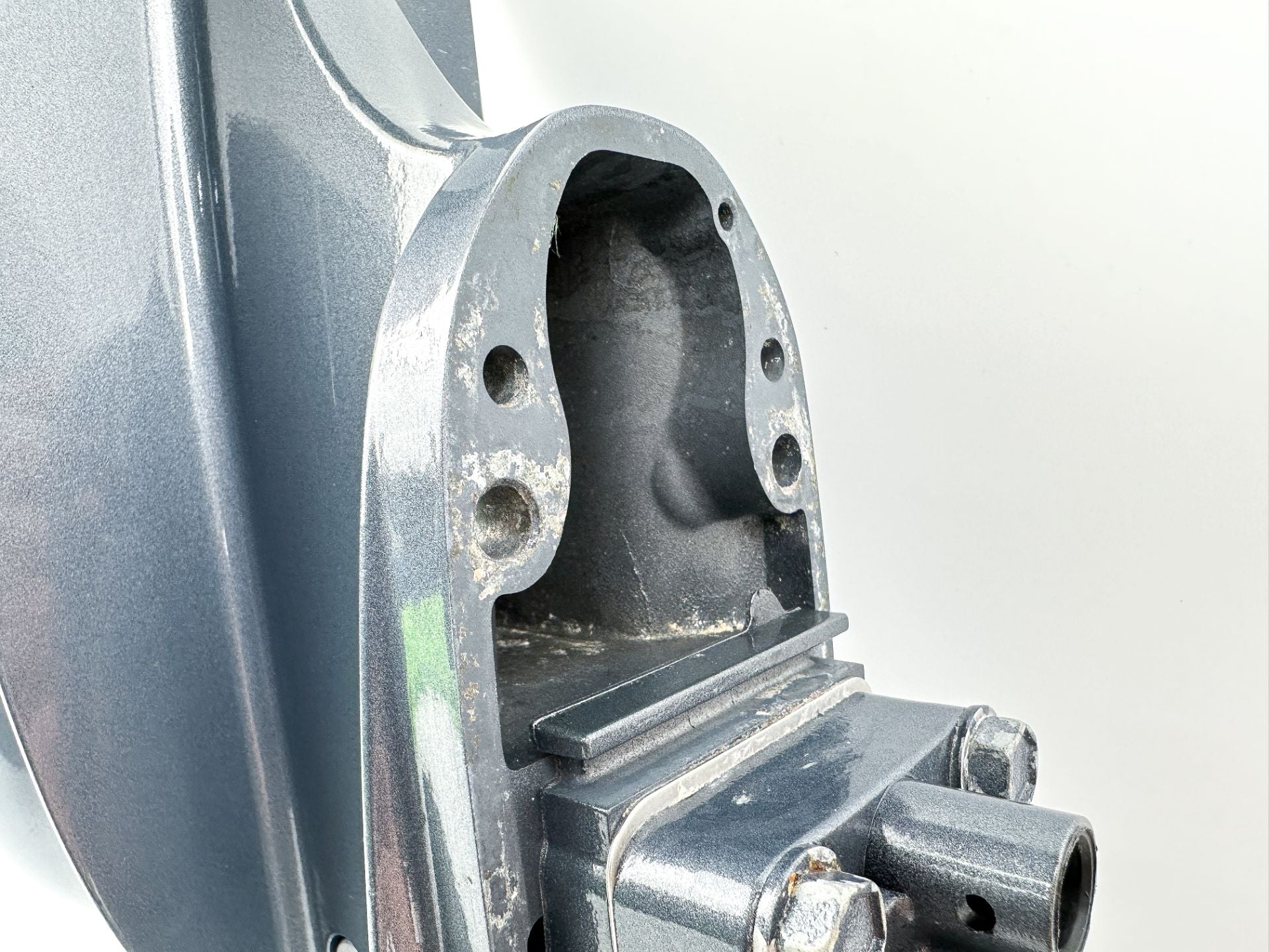 01-2010 Yamaha 8HP 4 Stroke Outboard 20" Lower Unit High Thrust Gear Case