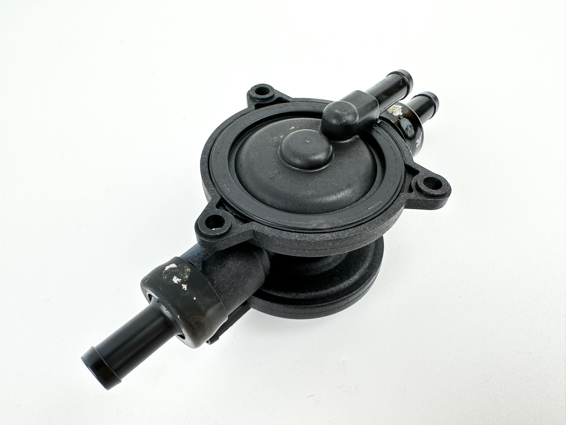 2014 Evinrude 300 HP 2 Stroke Outboard Fuel Lift Pump 5007580 OEM