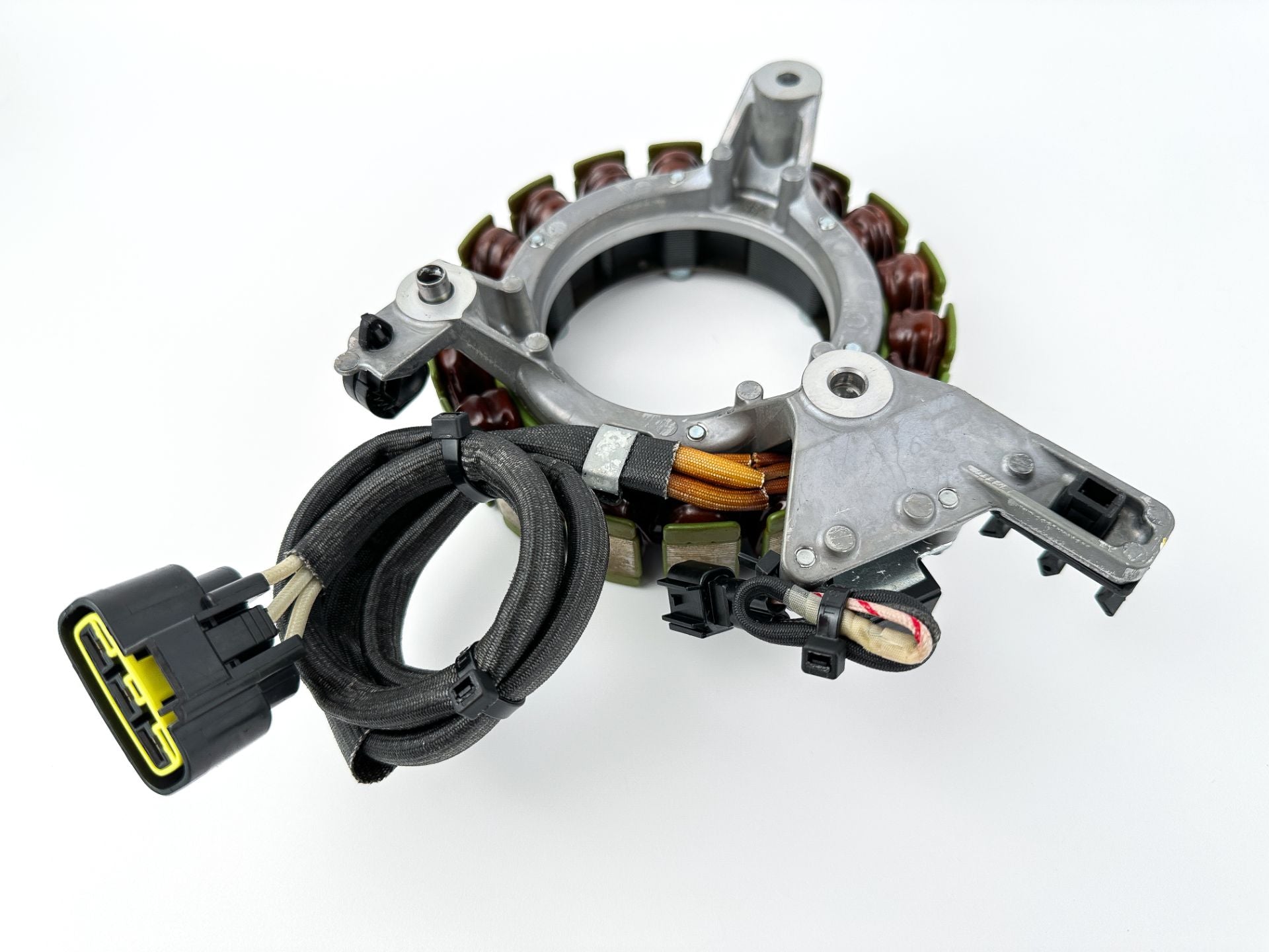 2016 Yamaha 115 HP 4 Stroke Outboard Coil Pulser Base Stator Assembly 6EK-81410-00-00 Tested