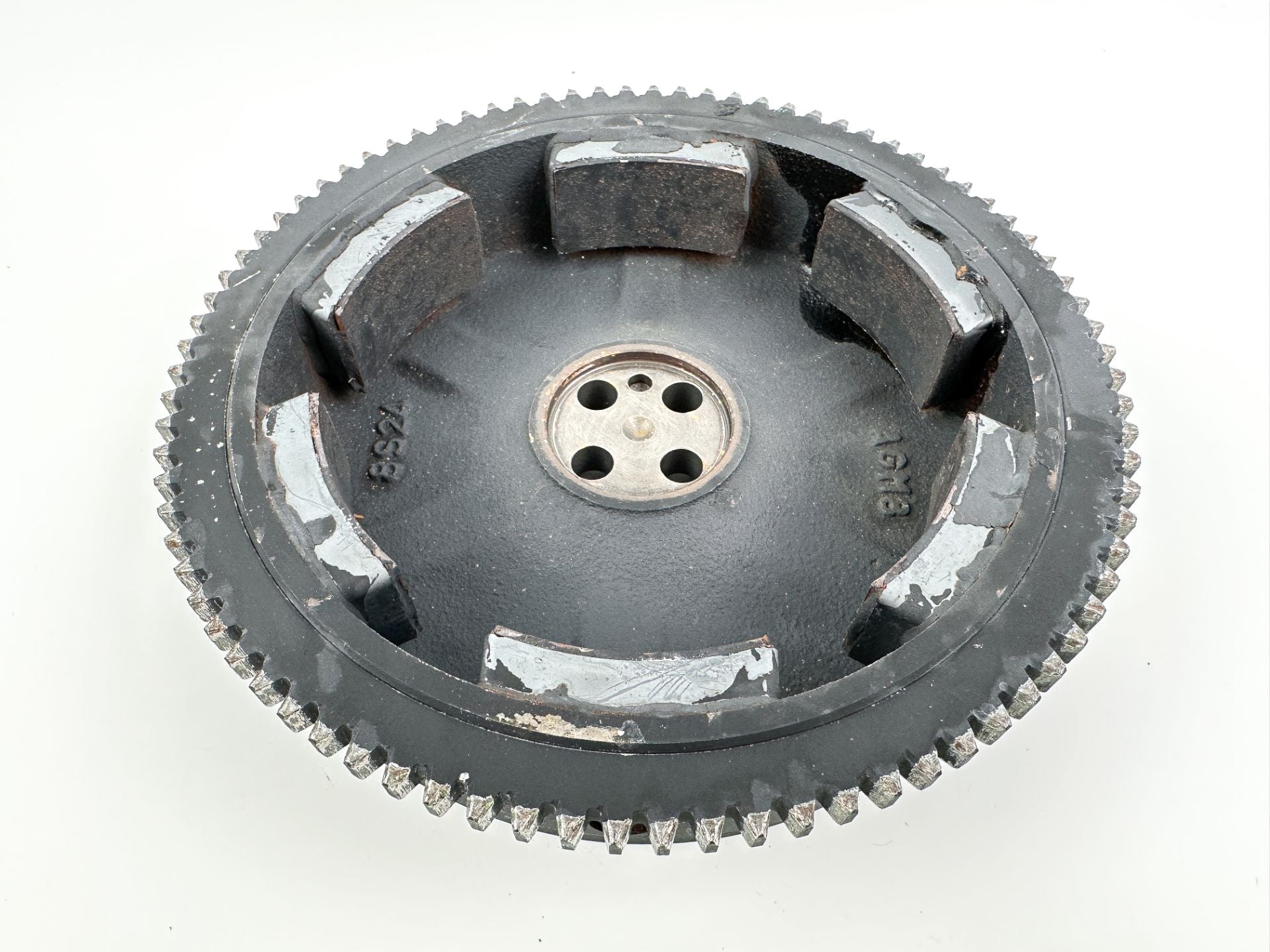 1999 Honda 40 HP 4 Stroke Outboard Flywheel & Charging System 31100-ZV5-680ZA