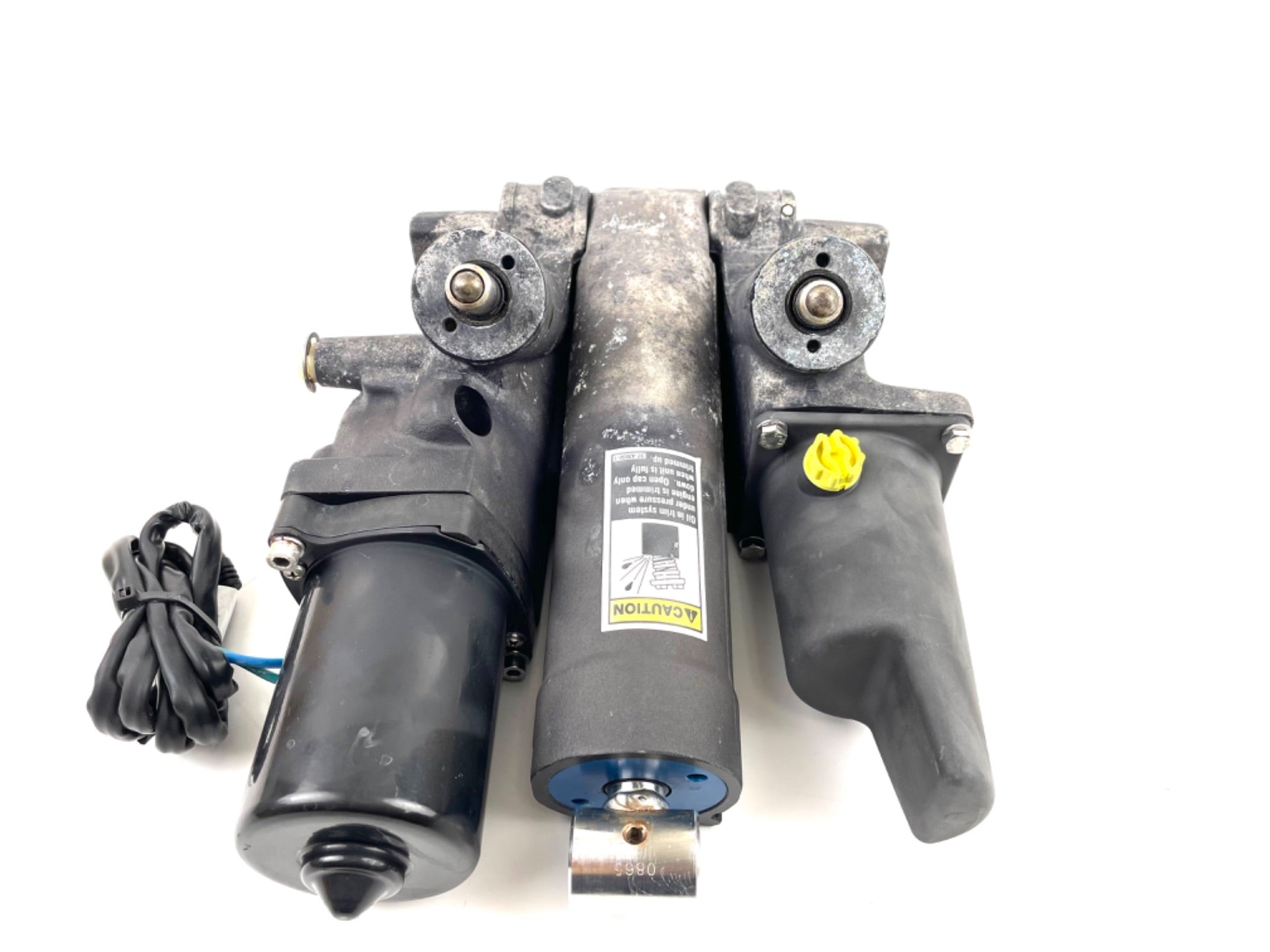2001 Mercury 200 HP 2 Stroke Power Trim Tilt Unit 8M0168222 OEM Outboard