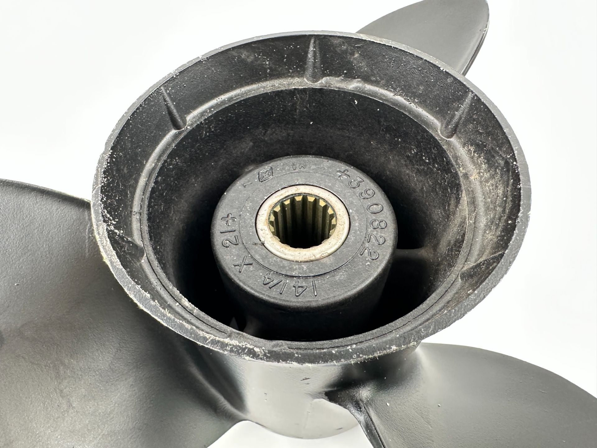 Evinrude Johnson 14 1/4 x 21P Propeller LH Counter 390822 OMC