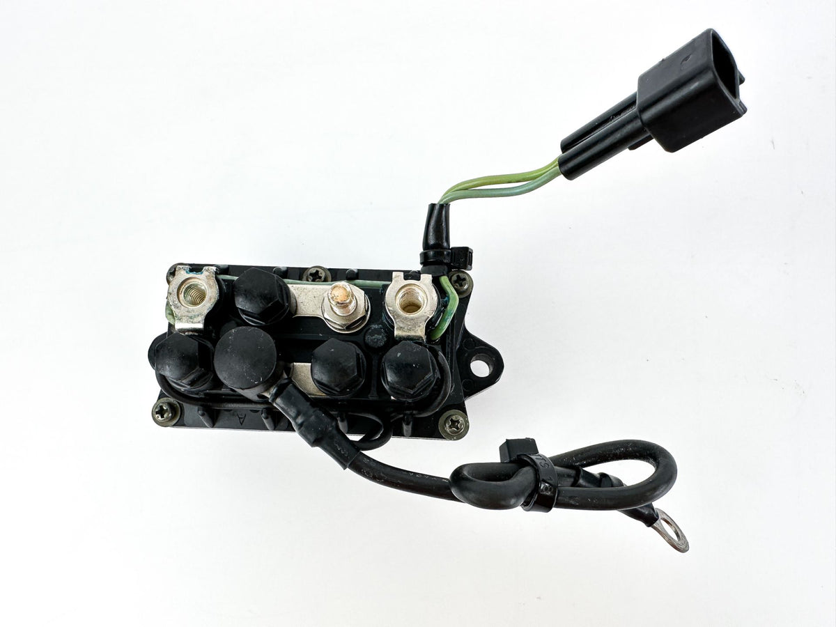 2003 Yamaha 200 HP 2 Stroke Outboard Trim Tilt Relay 68F-81950-01-00 OEM