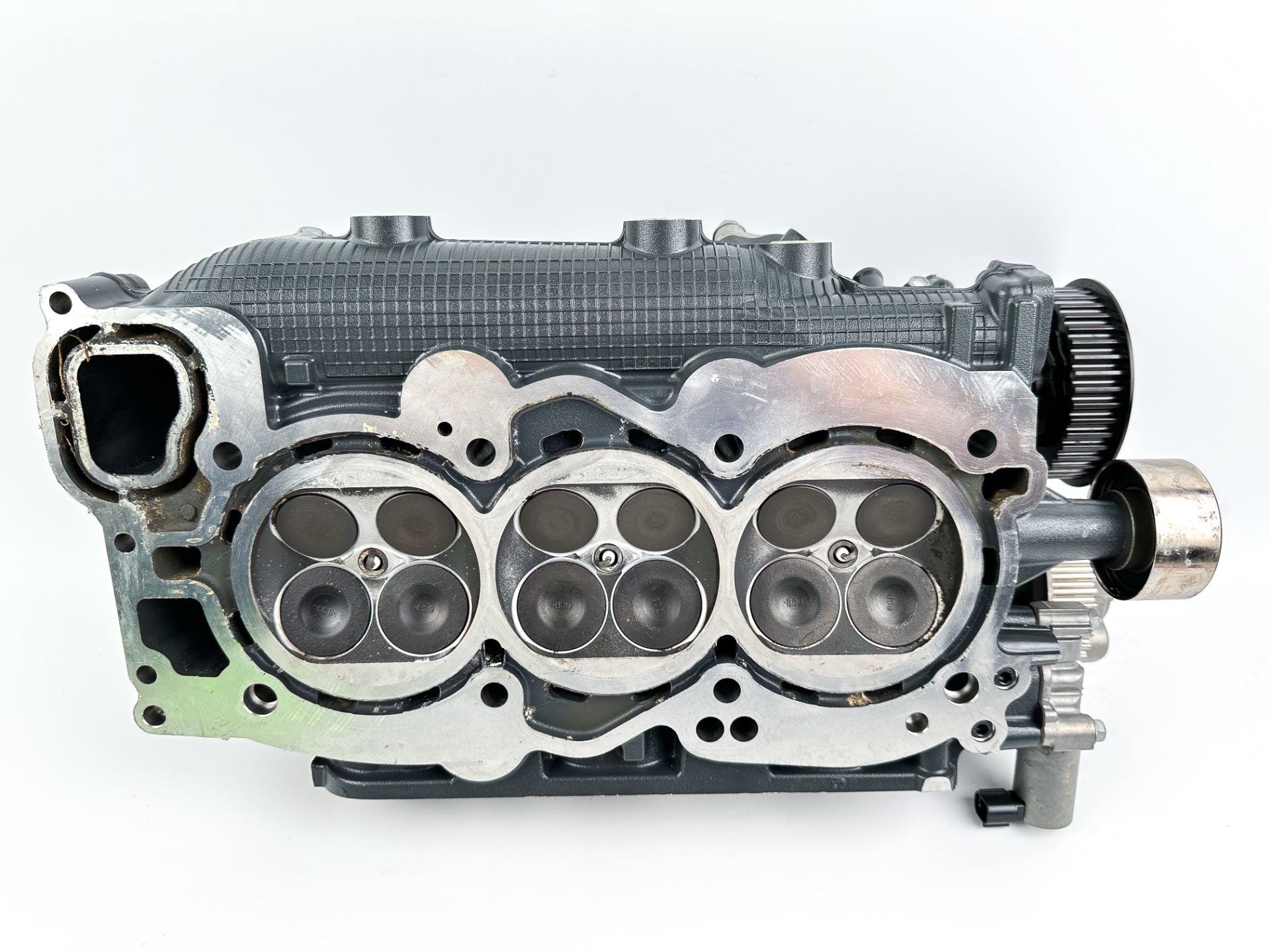 2019 Yamaha F250 250 HP 4 Stroke Outboard Port Cylinder Head 6CE-W009C-03-9S OEM