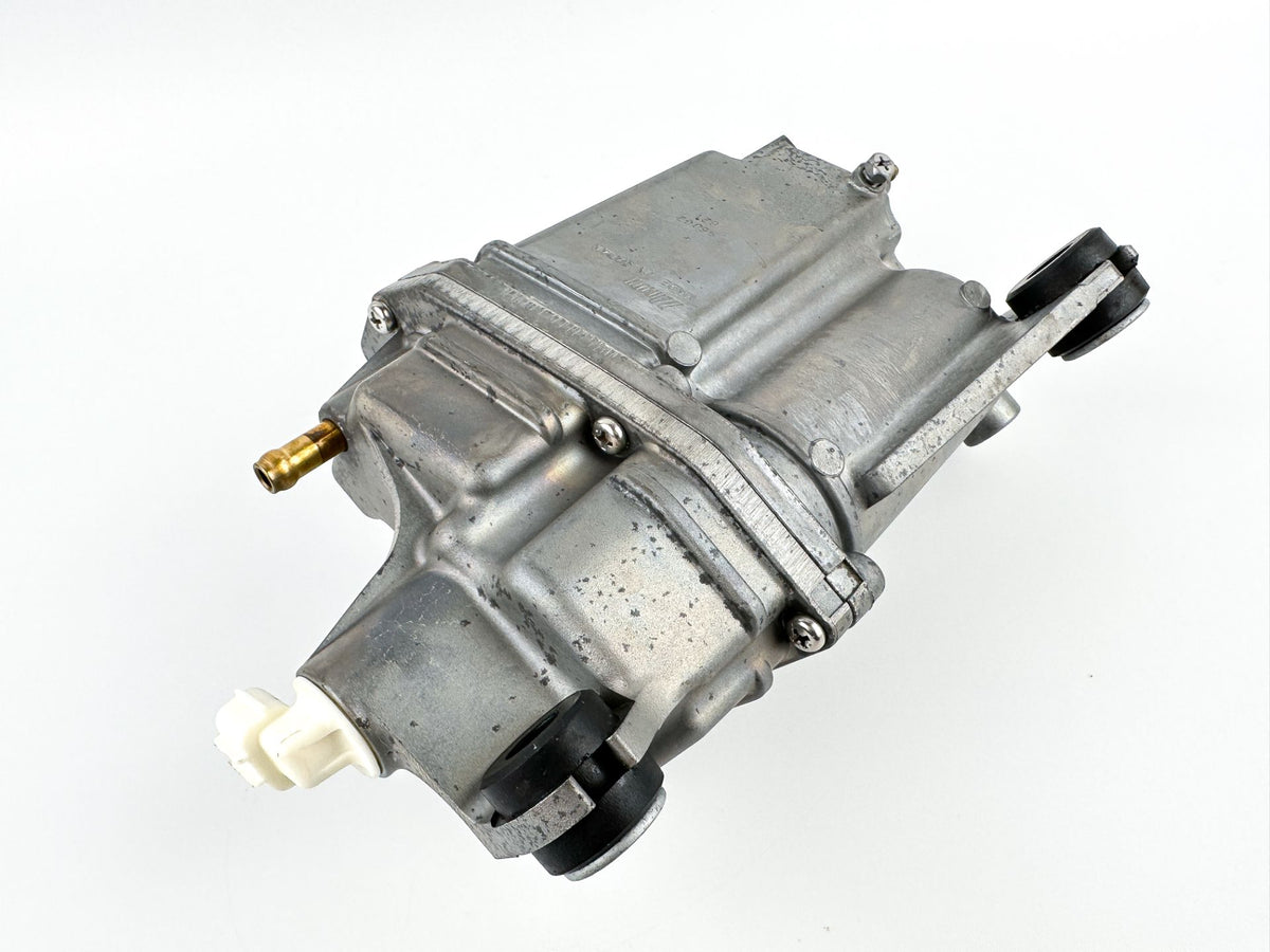 2018 Suzuki 200 HP 4 Stroke Outboard Vapor Separator Tank VST 15600-96J12 OEM