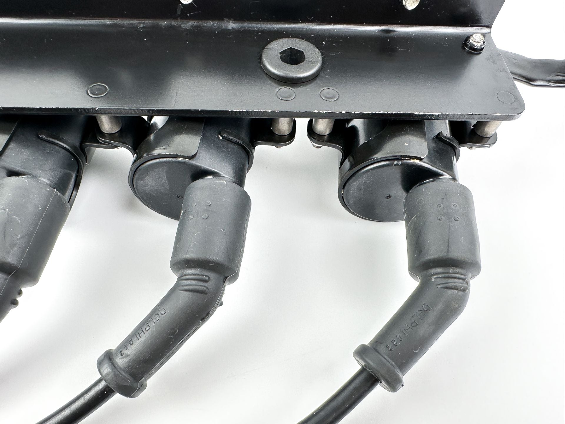 2004 Mercury 60 HP 4 Stroke Outboard Ignition Coil Set W/ Plate 8778031 OEM