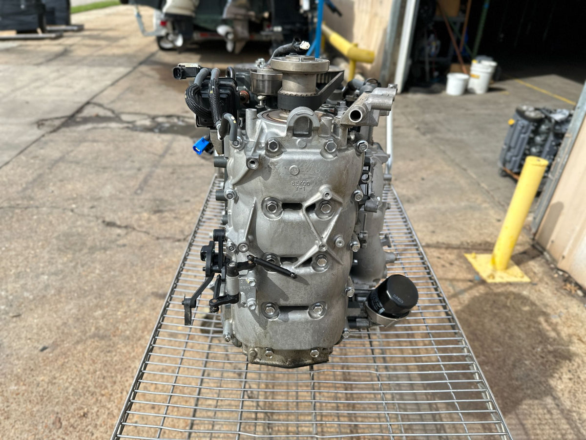 2019 Yamaha 115 HP 4 Stroke Outboard Powerhead 6EK-W009B-12-9S OEM